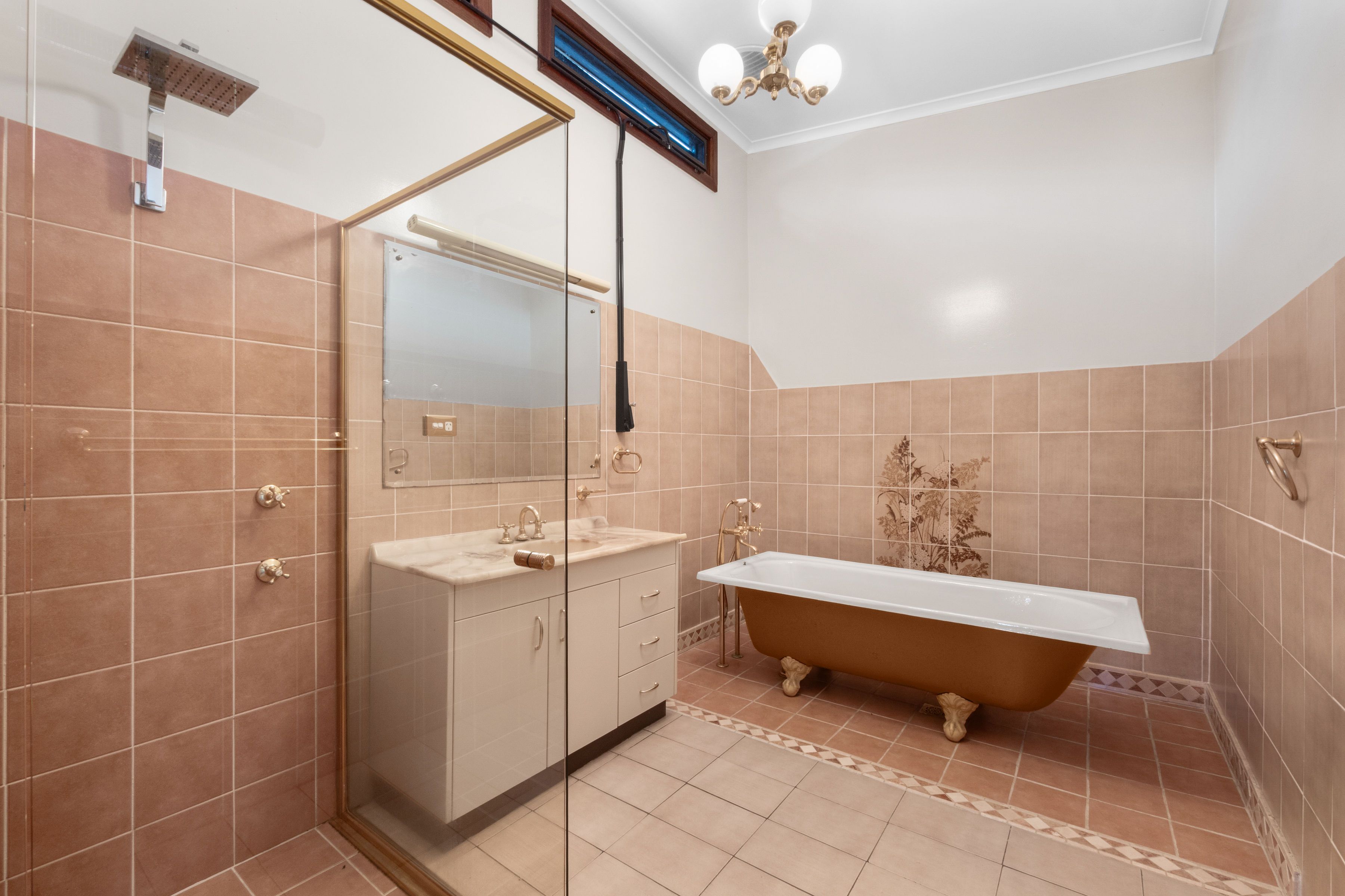 196a Mitchell Drive — photo 3 of 5