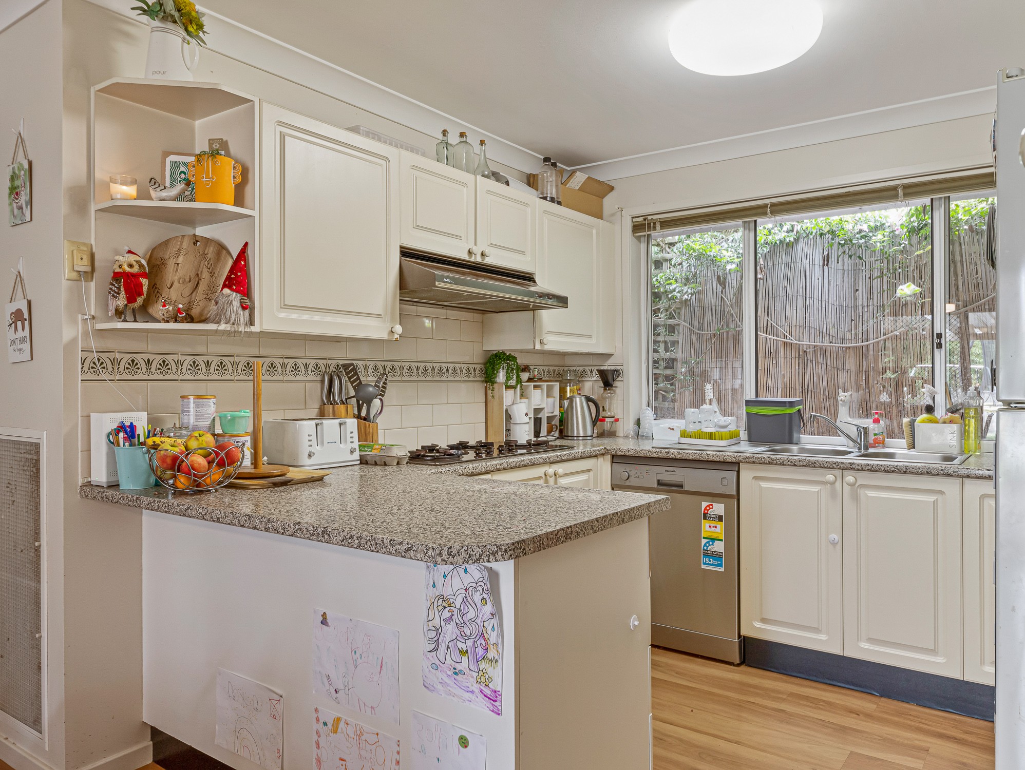 2 Highgrove Place, West Albury, NSW 2640