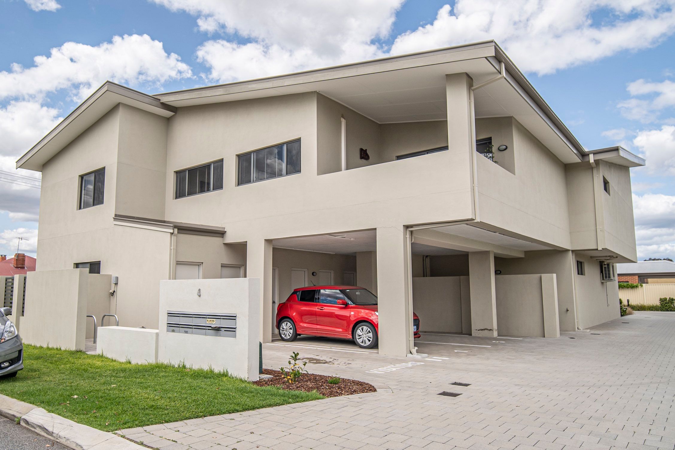 4/4 Crown Street, Rivervale WA 6103