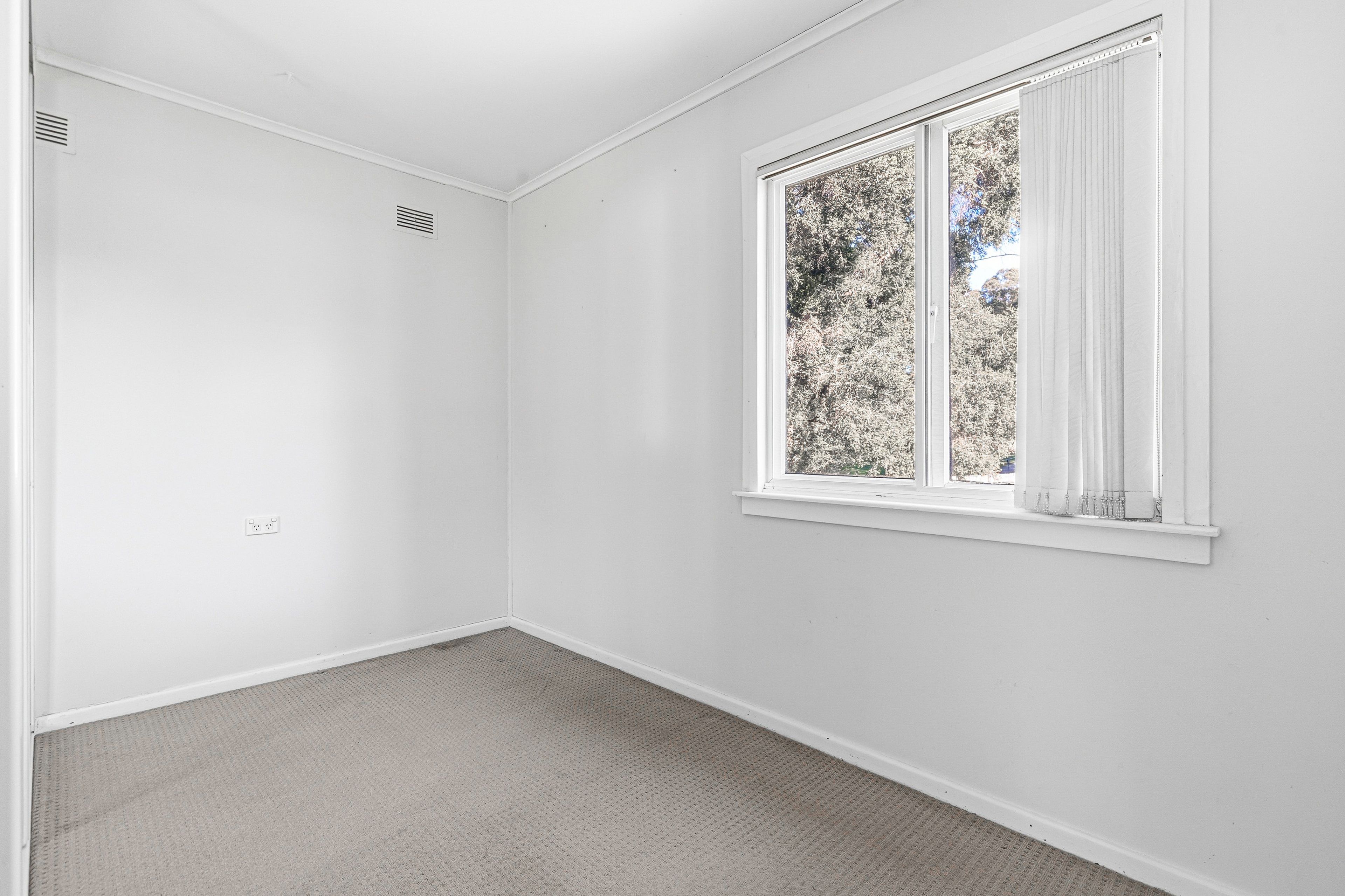99 Illawong Avenue — photo 10 of 21