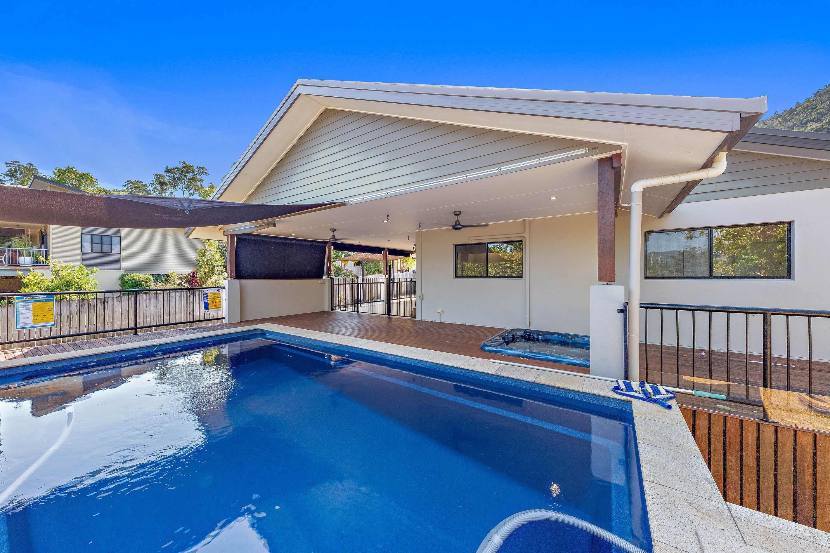 88 Country Road, Cannonvale, QLD 4802