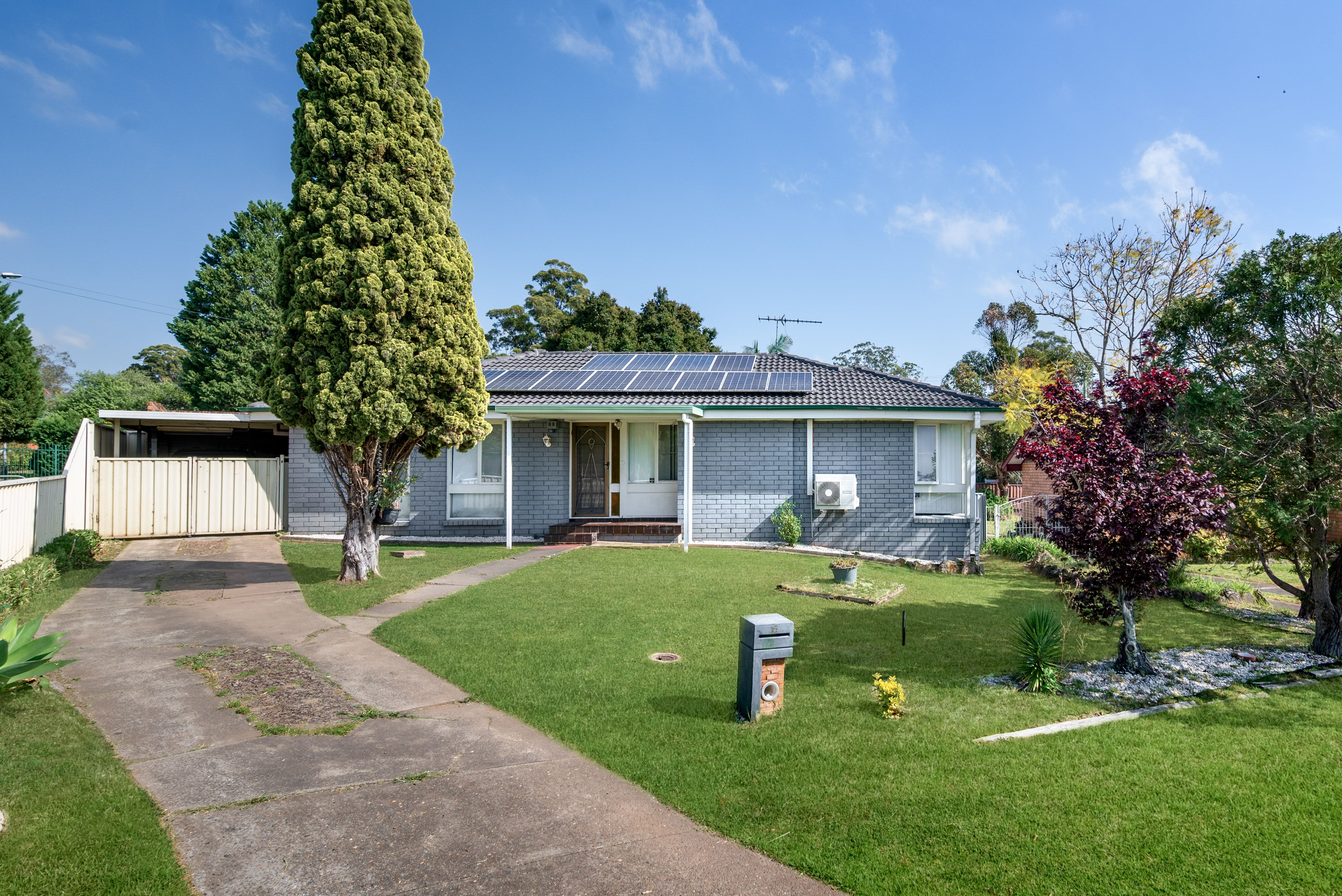 15 Weemala Crescent , Bradbury NSW 2560