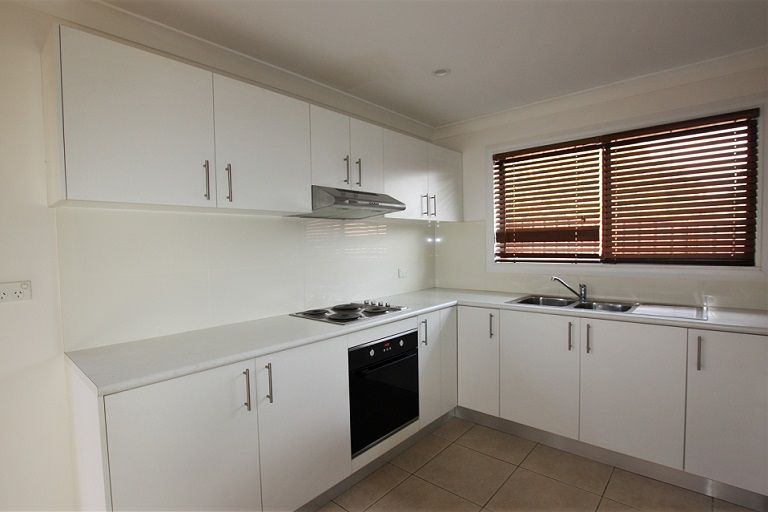 6A Maroubra Crescent, Woodbine, NSW 2560