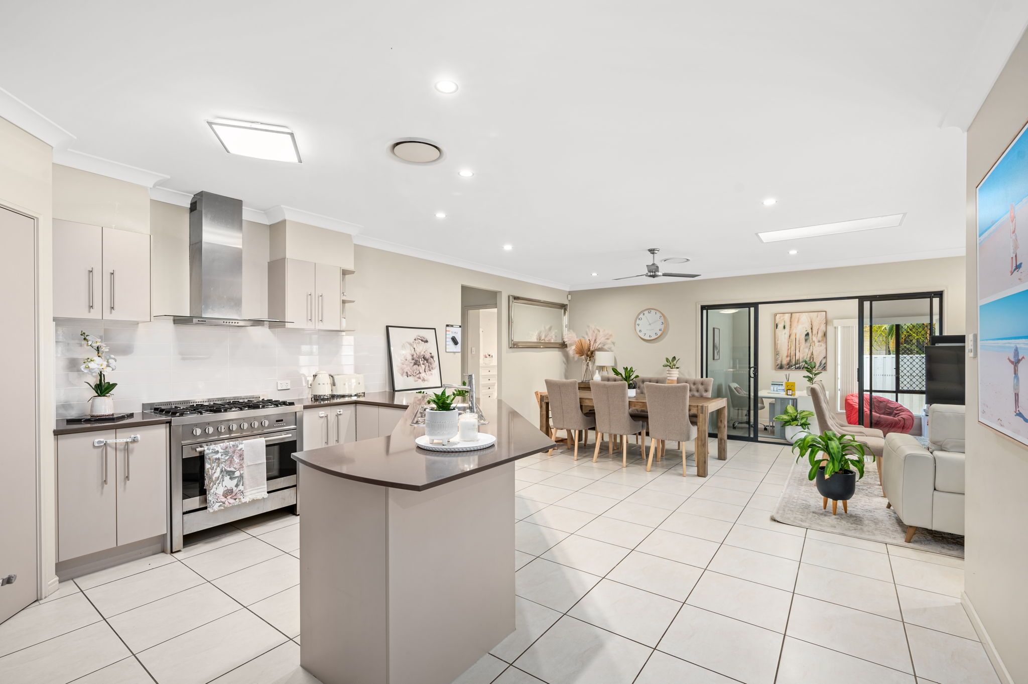 2 Drogheda Close, Underwood, QLD 4119