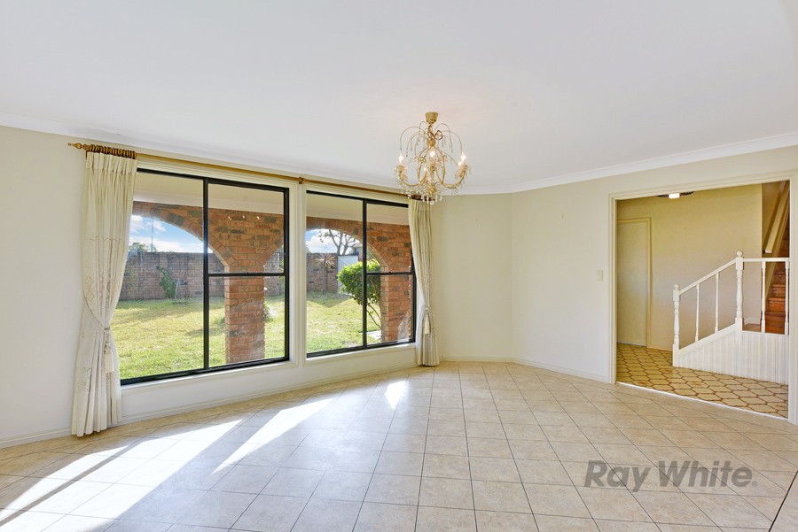 32 Hillview Street, Hornsby Heights, NSW 2077