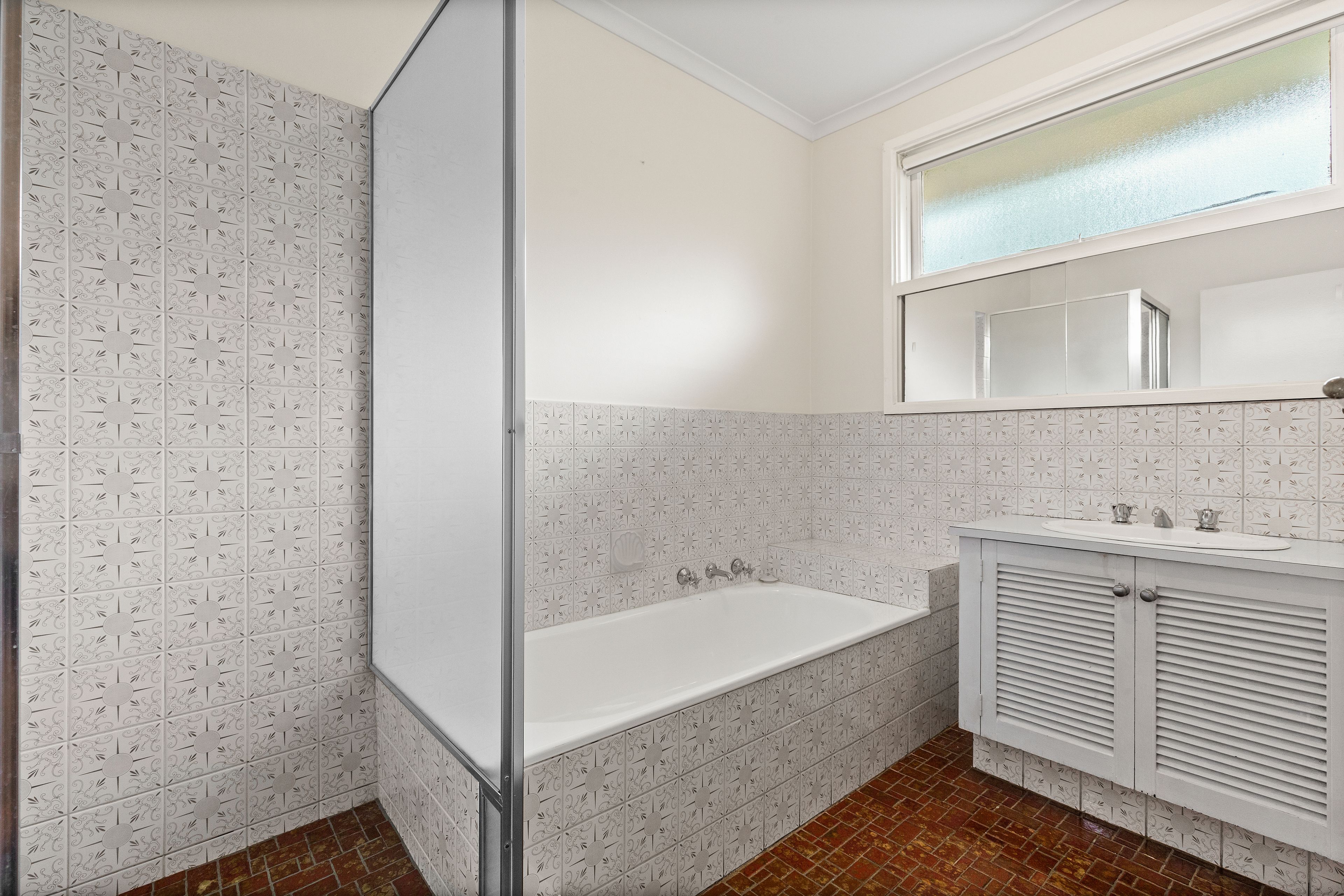 7 Woodleigh Crescent — photo 9 of 12