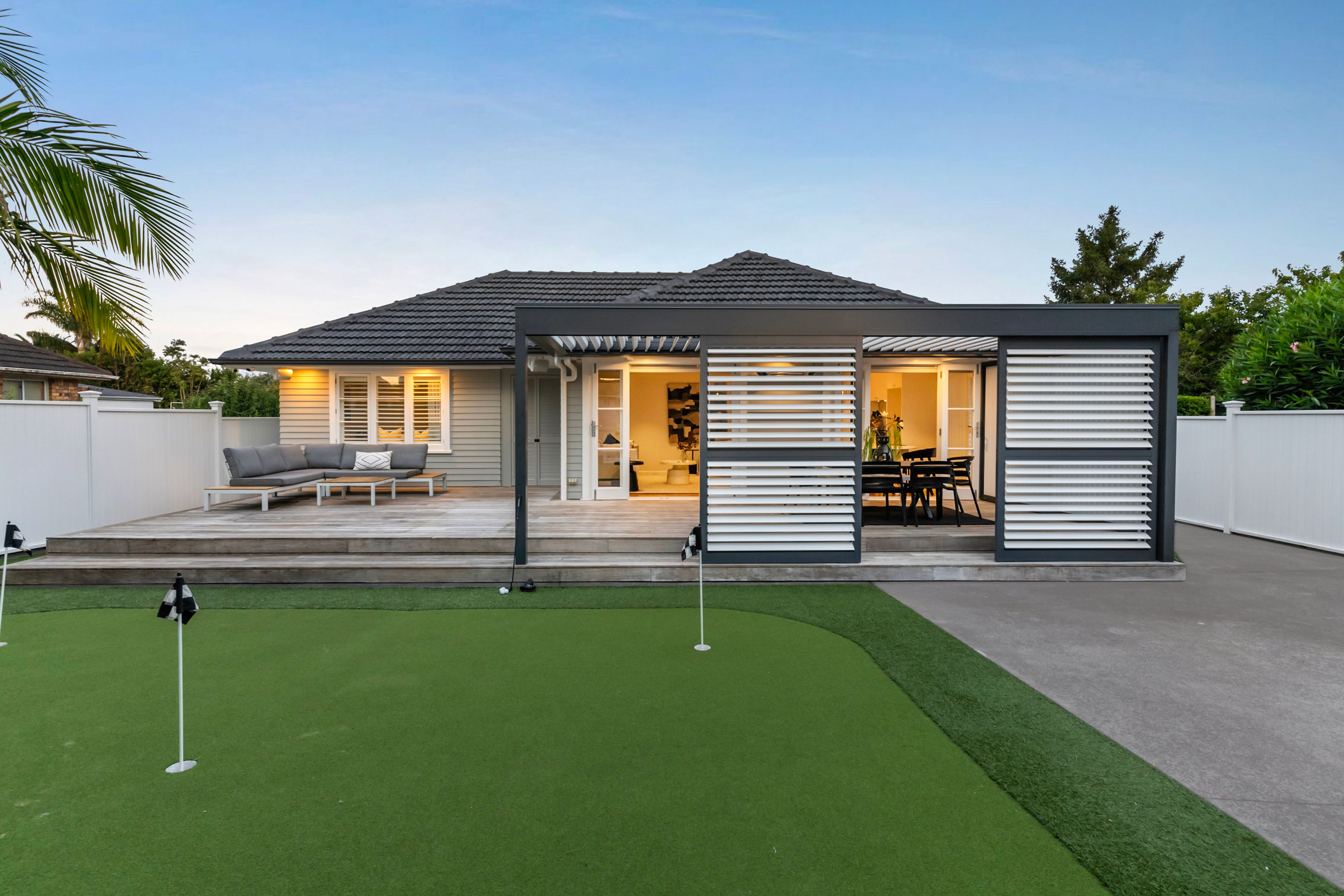 76 Neil Avenue, Te Atatu Peninsula, Waitakere City