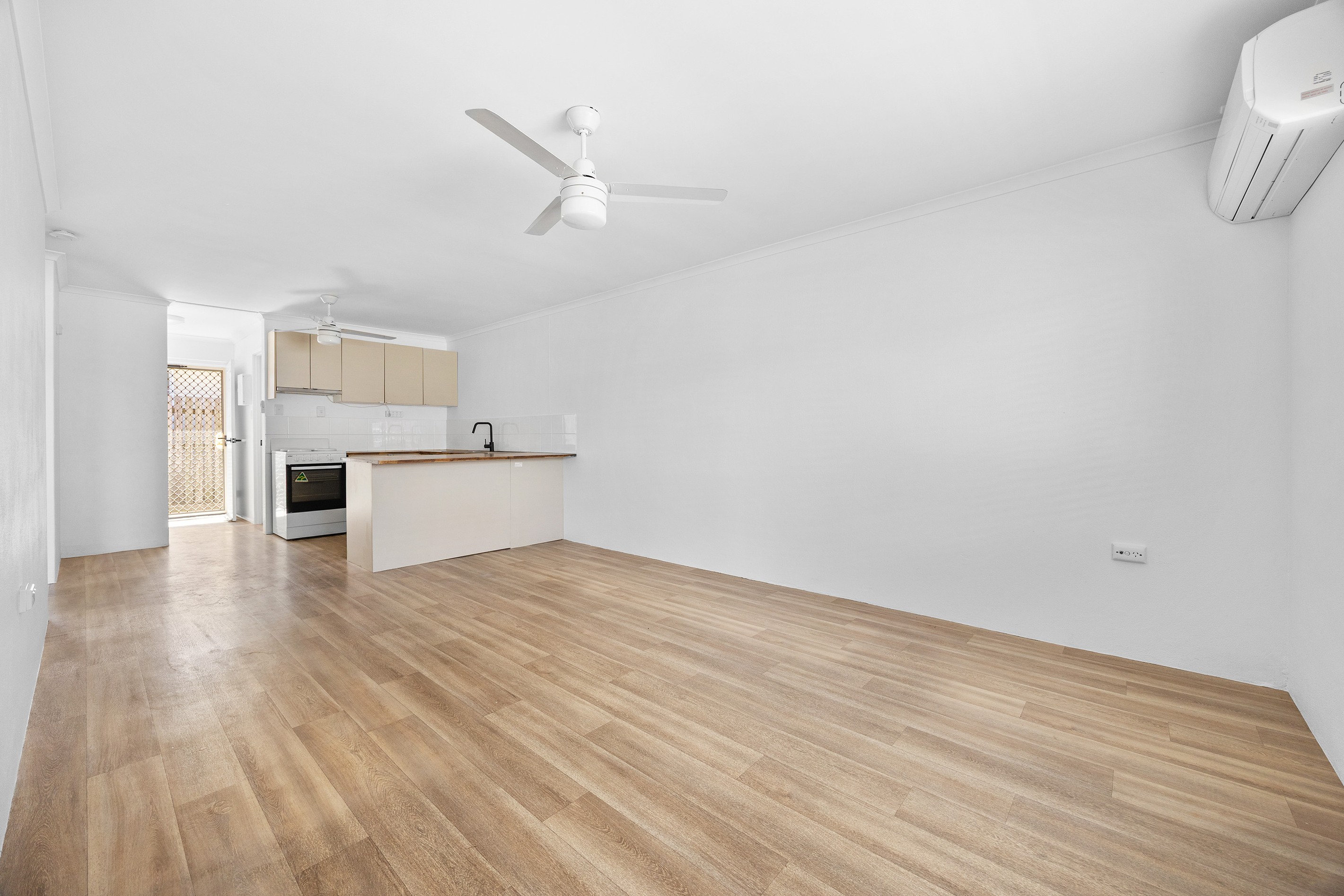 4/49 Off Lane, Gladstone Central, QLD 4680