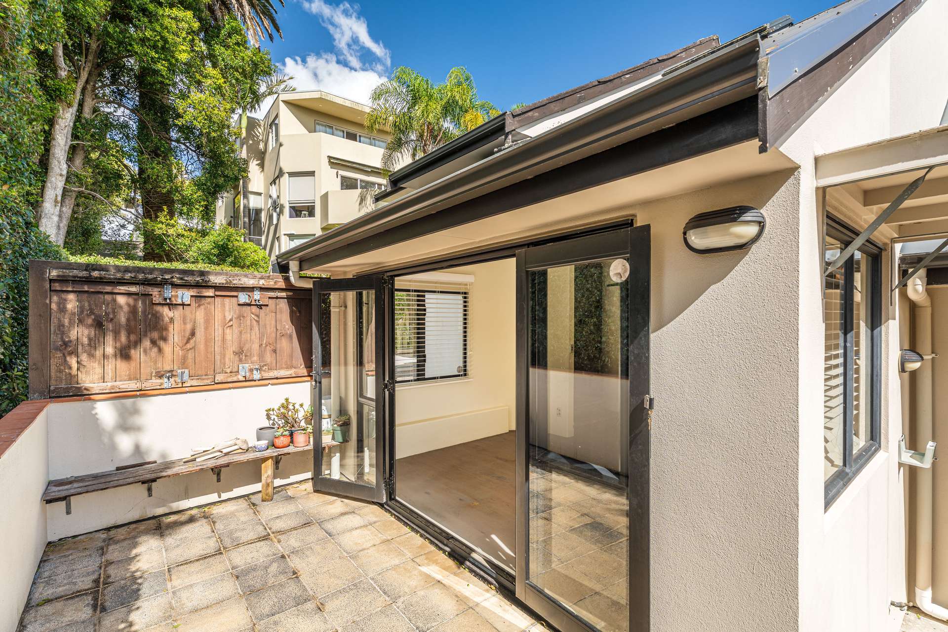 16b Abbotts Way photo 20