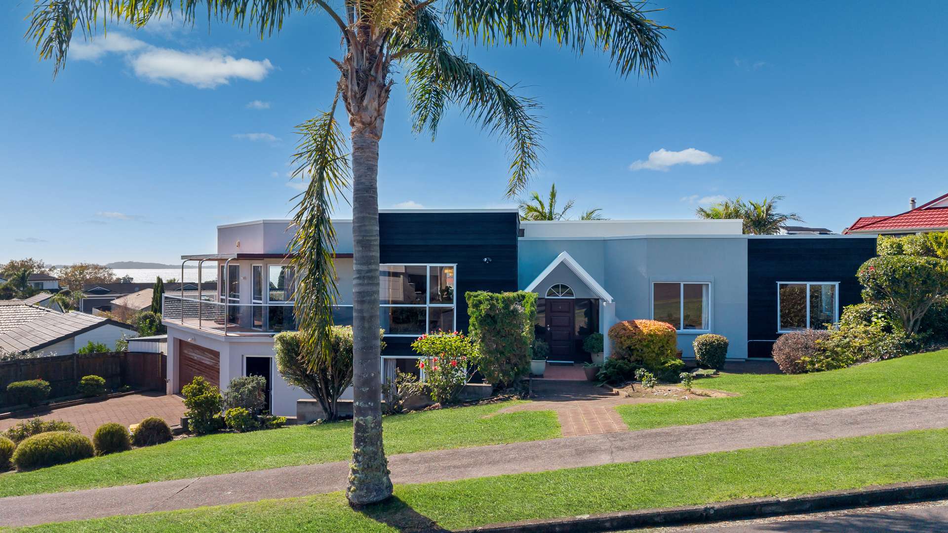 4 Dorrington Place photo 2