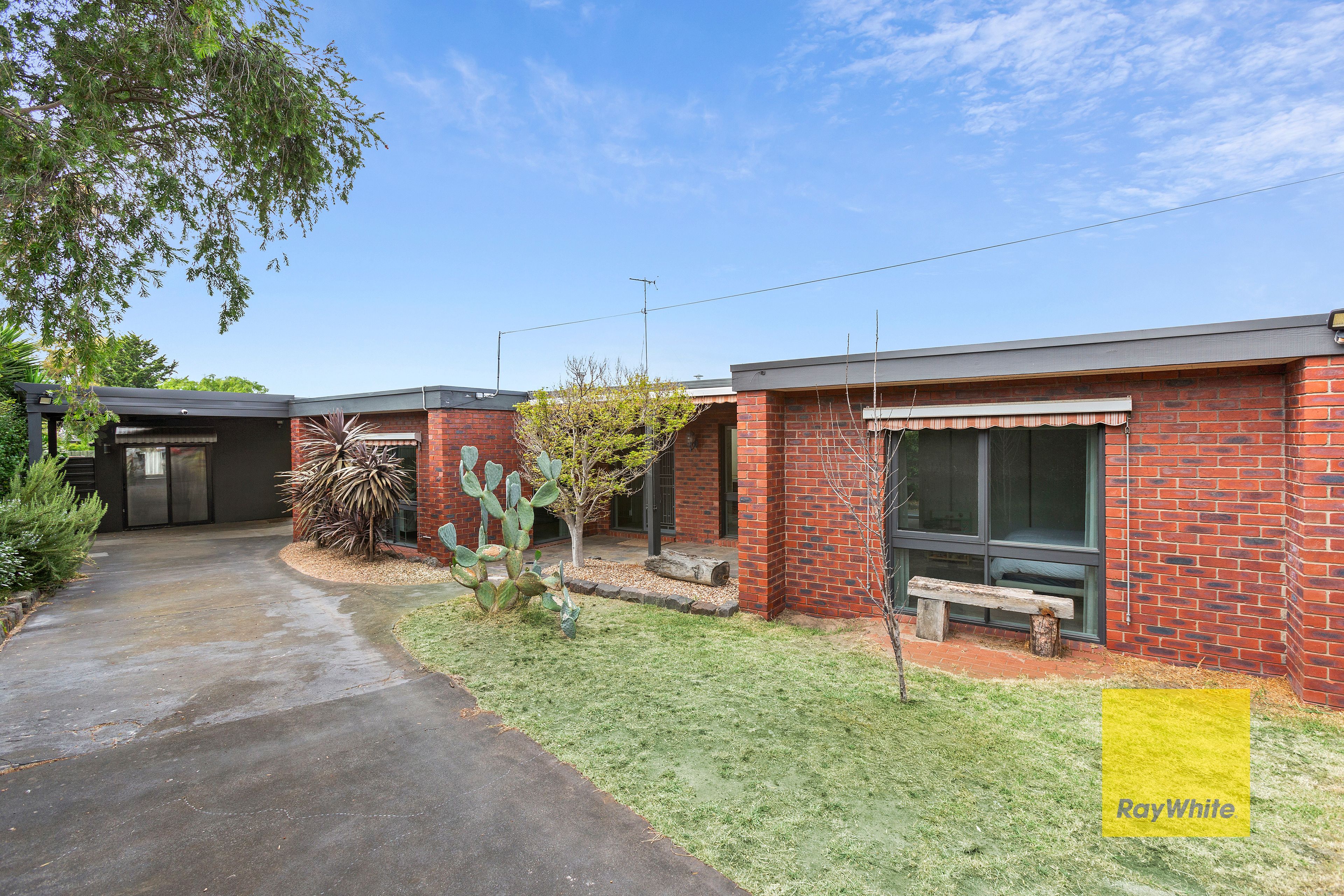 2 Parkview Court, Grovedale VIC 3216