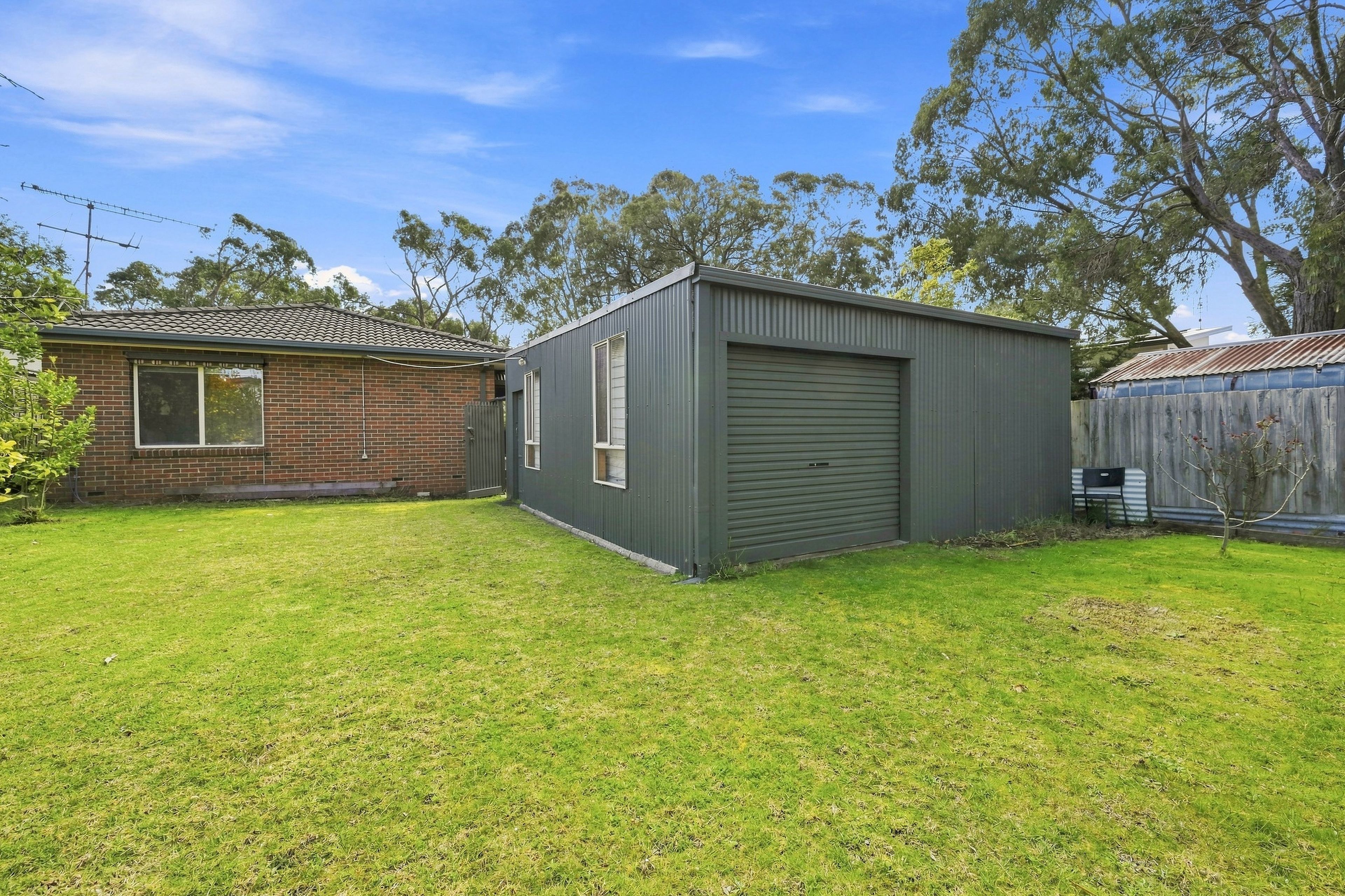 16 Inverloch Parade — photo 12 of 16