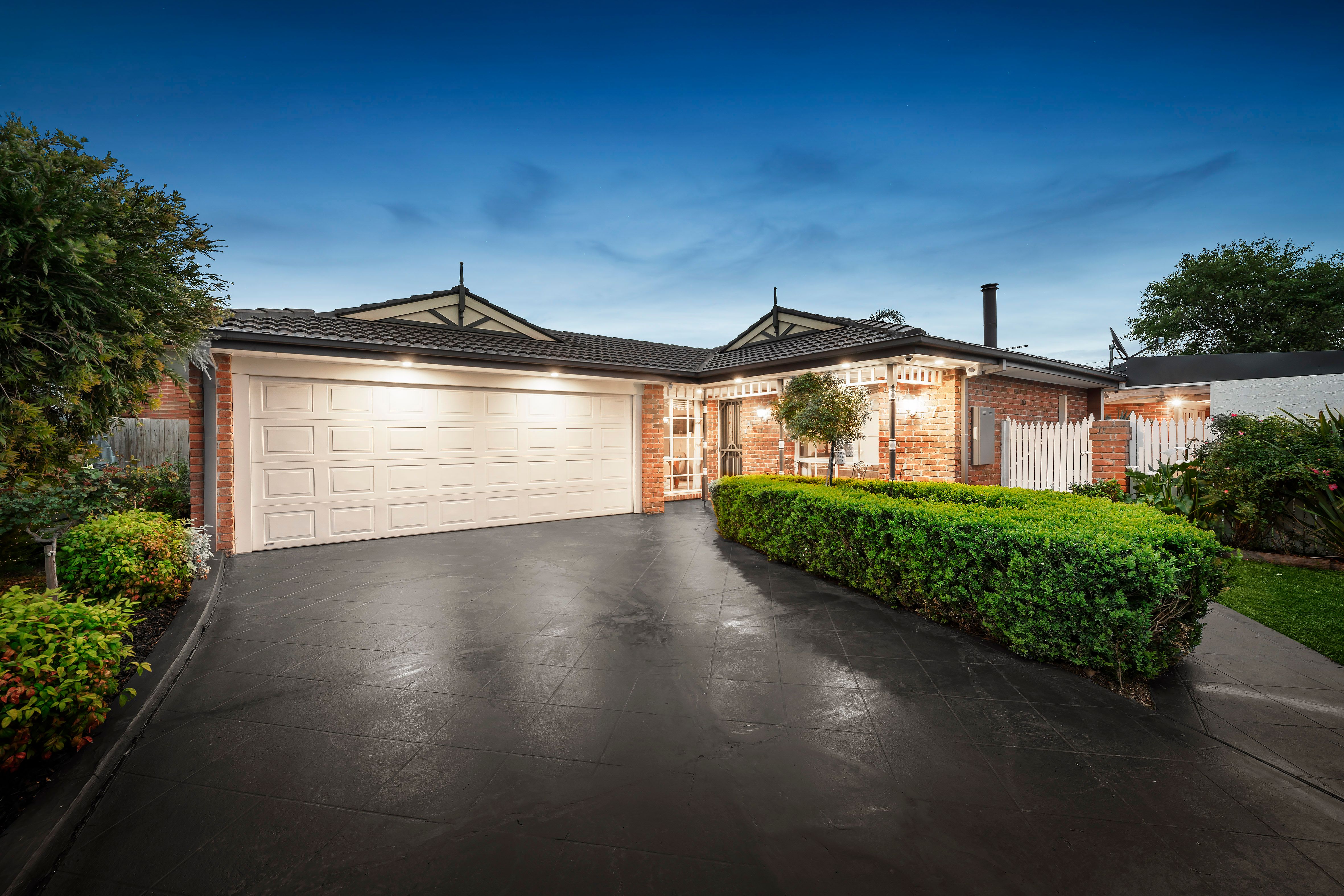 7 Quail Way, Rowville VIC 3178
