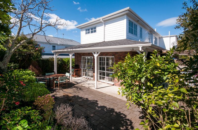 35B Sunderlands Road, Half Moon Bay, Manukau City