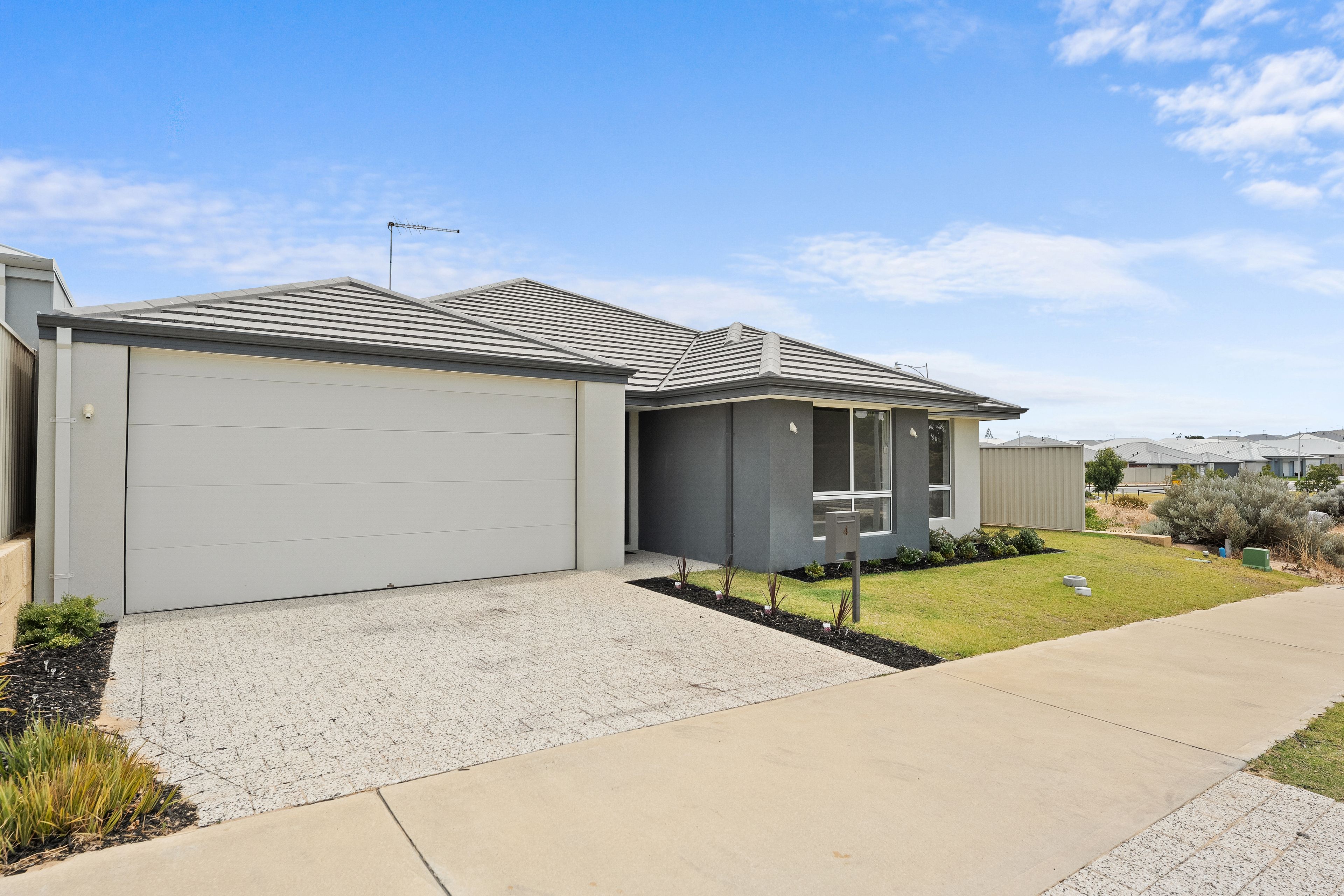 4 Towlers Drive, Golden Bay, WA 6174