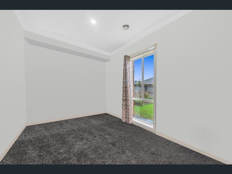 44 Storey Drive — photo 10 of 19