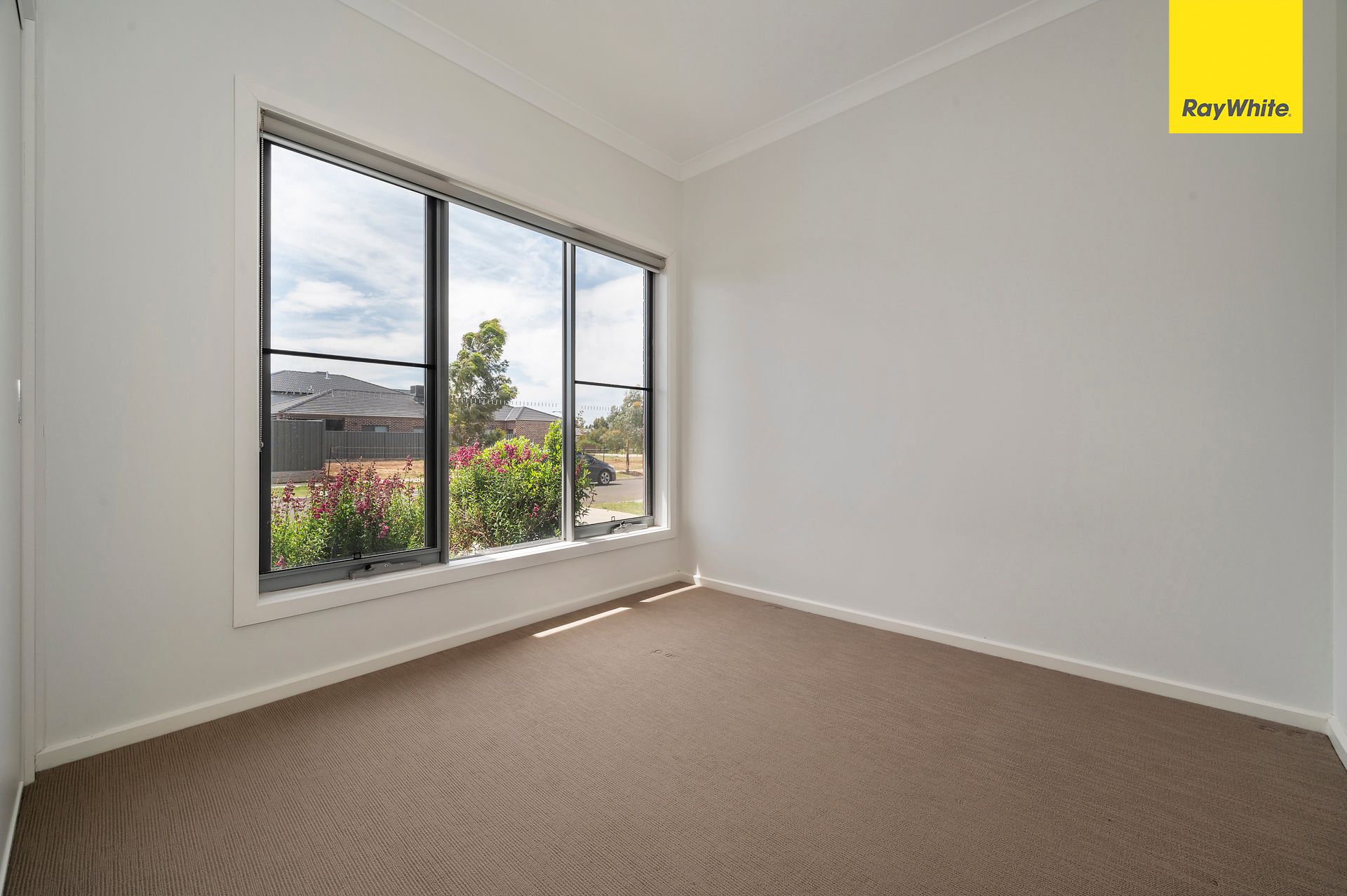 4 Oaky Crescent, COBBLEBANK, VIC 3338