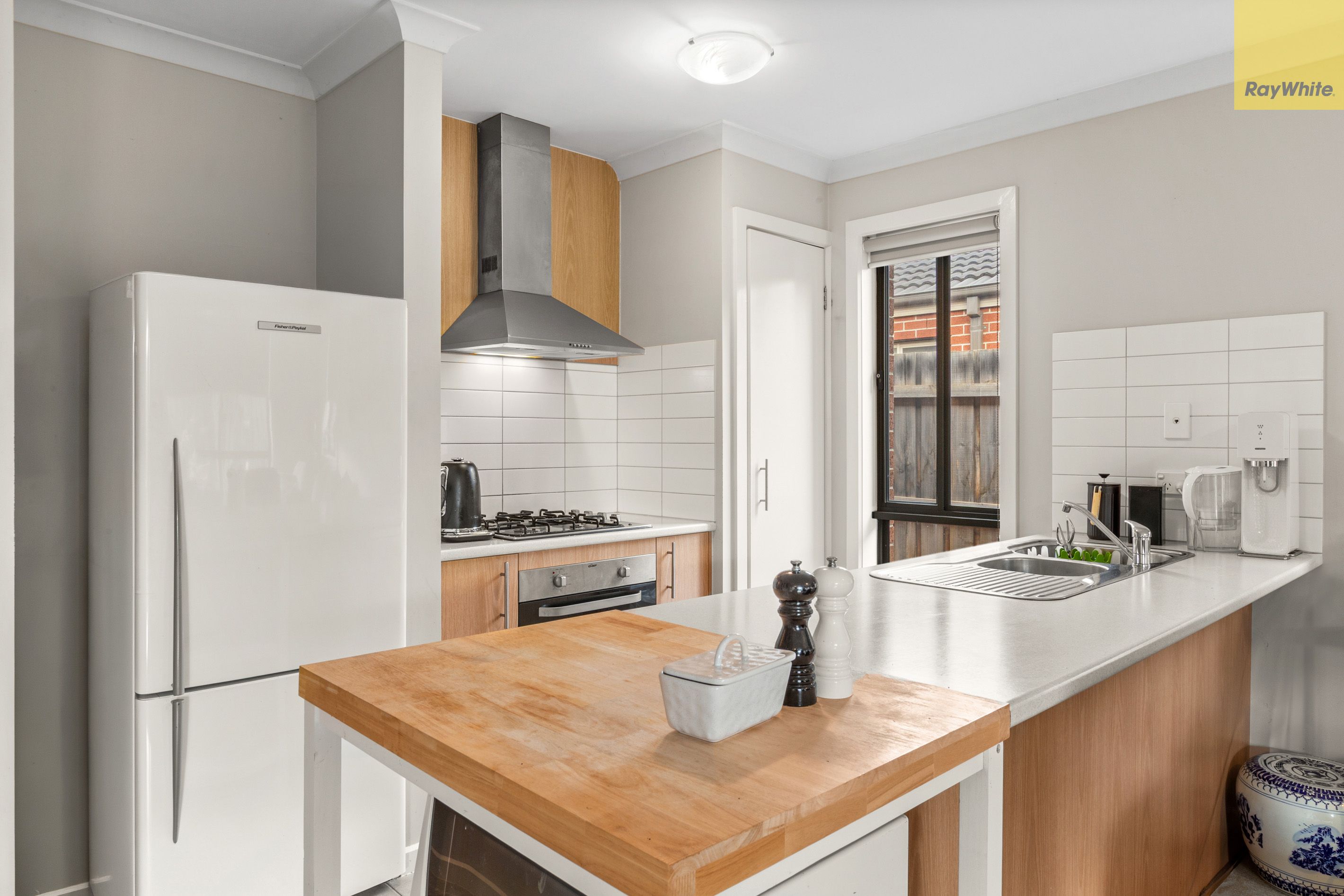 8/36 Somerton Court, Darley, VIC 3340