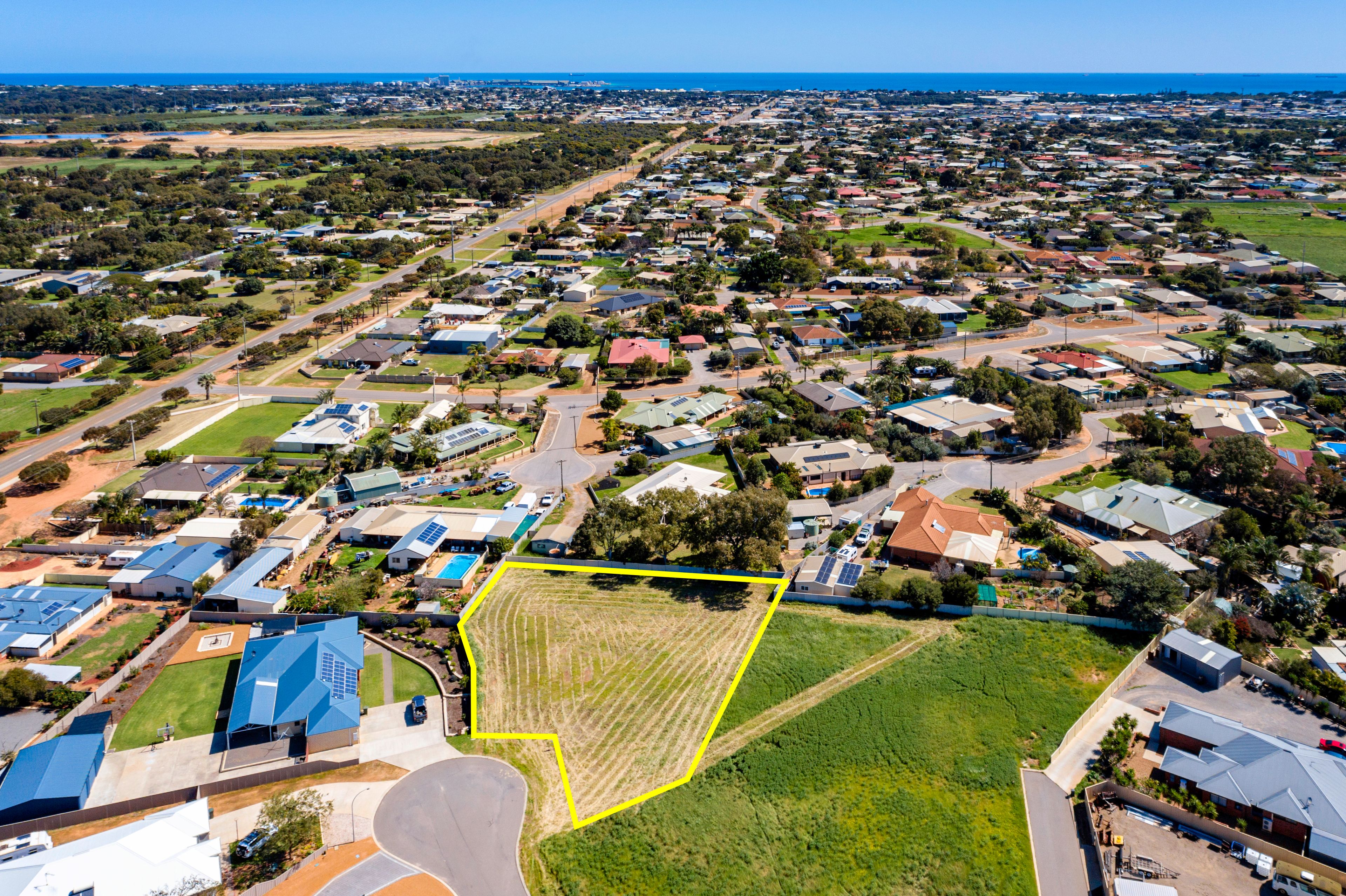 12 Macranda Place, Woorree WA 6530