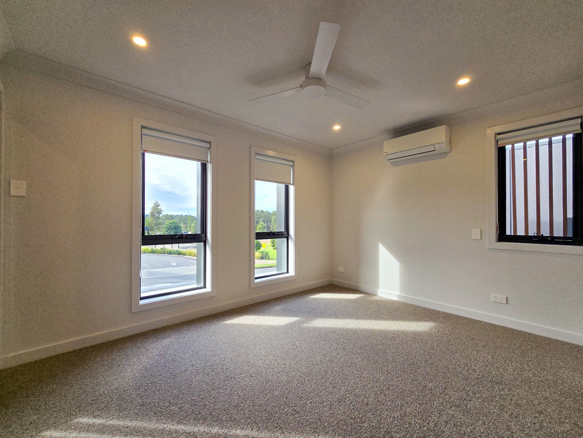 54 Willowdale Drive, Leppington, NSW 2179