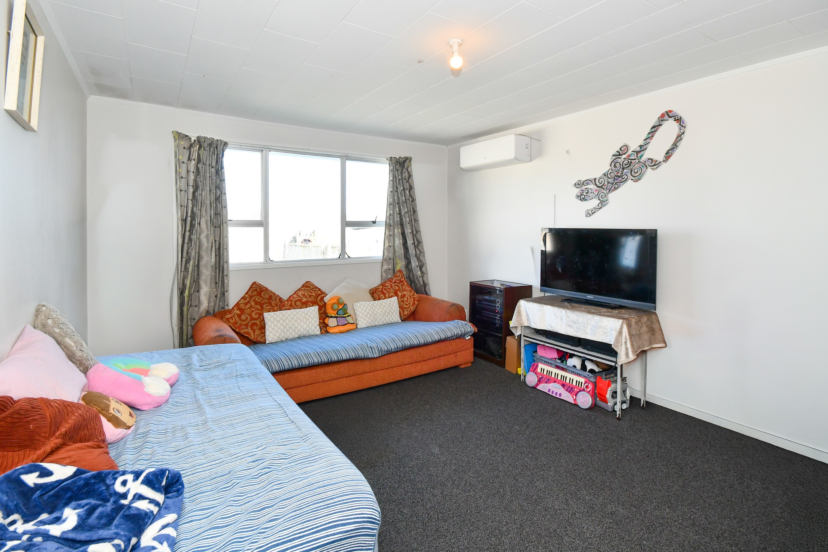 16 Serrano Place, Clover Park, Manukau City