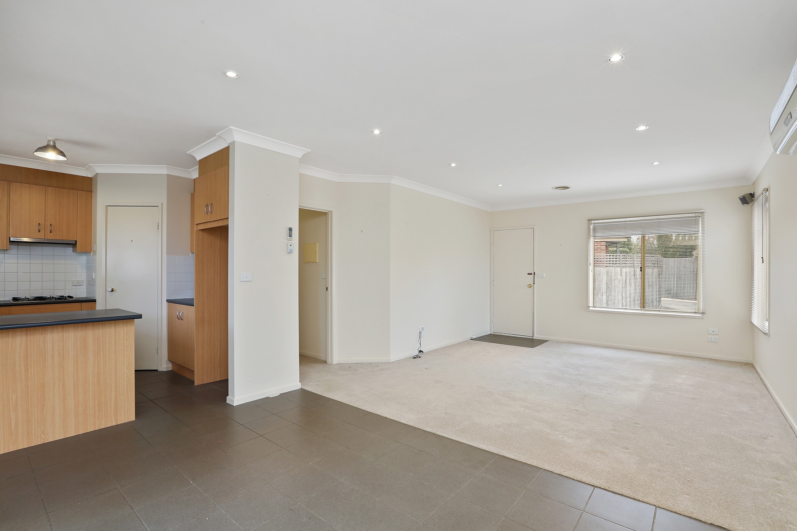 2/15 Arbour Grove, Belmont, VIC 3216