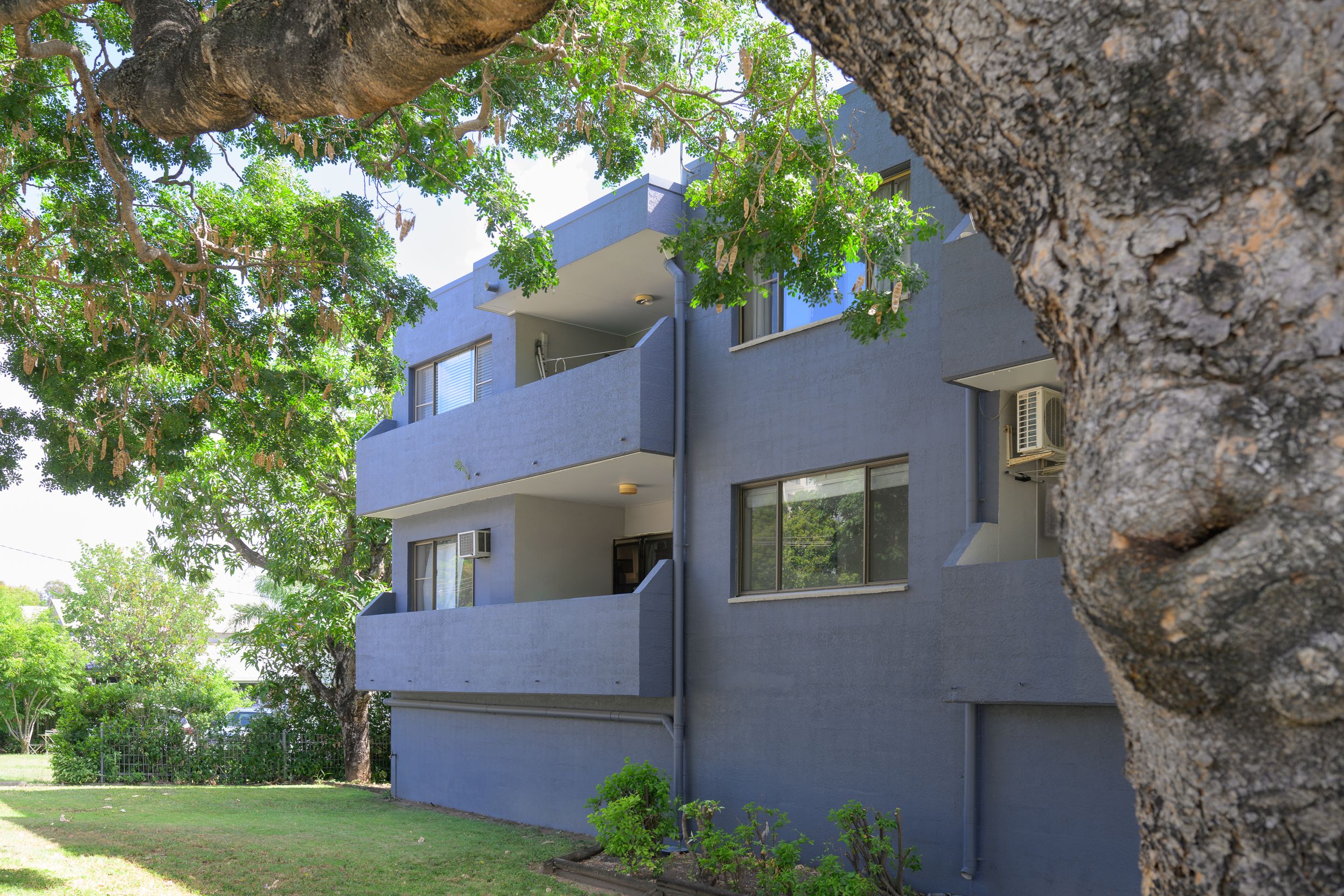 8 Roseberry Street, Gladstone Central QLD 4680
