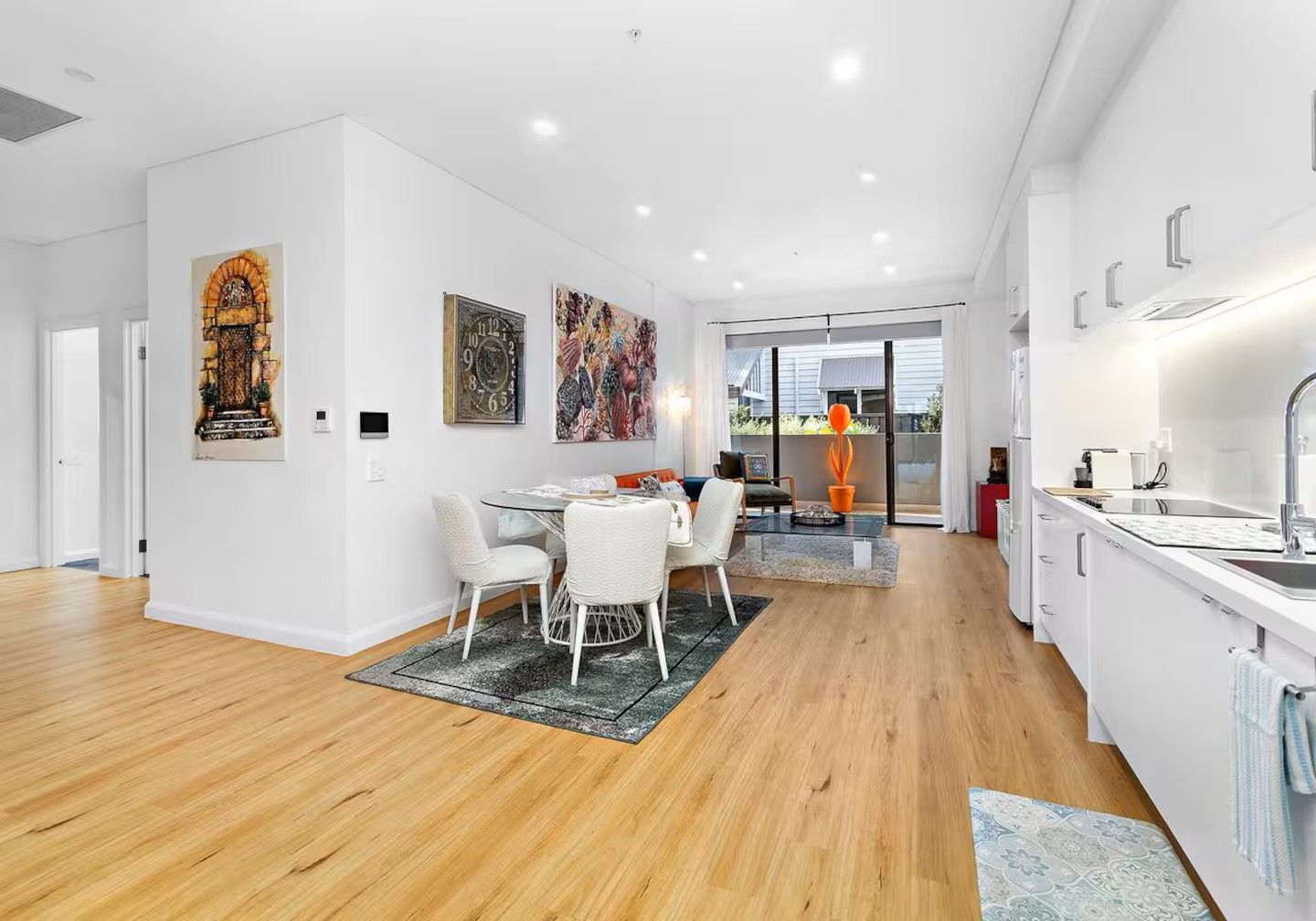 G05/141 Belinda Street — photo 8 of 12