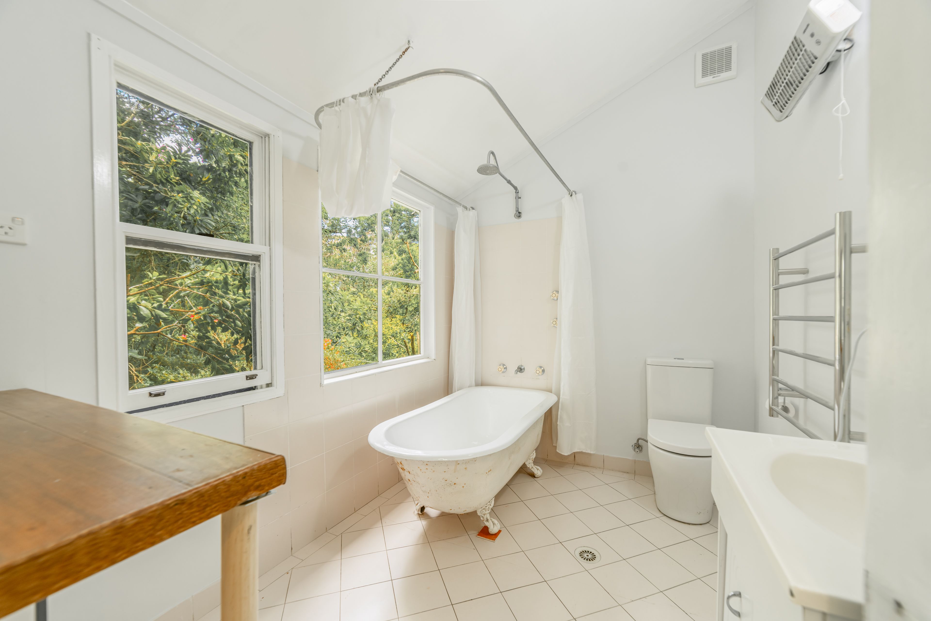174a Evans Lookout Road — photo 7 of 9