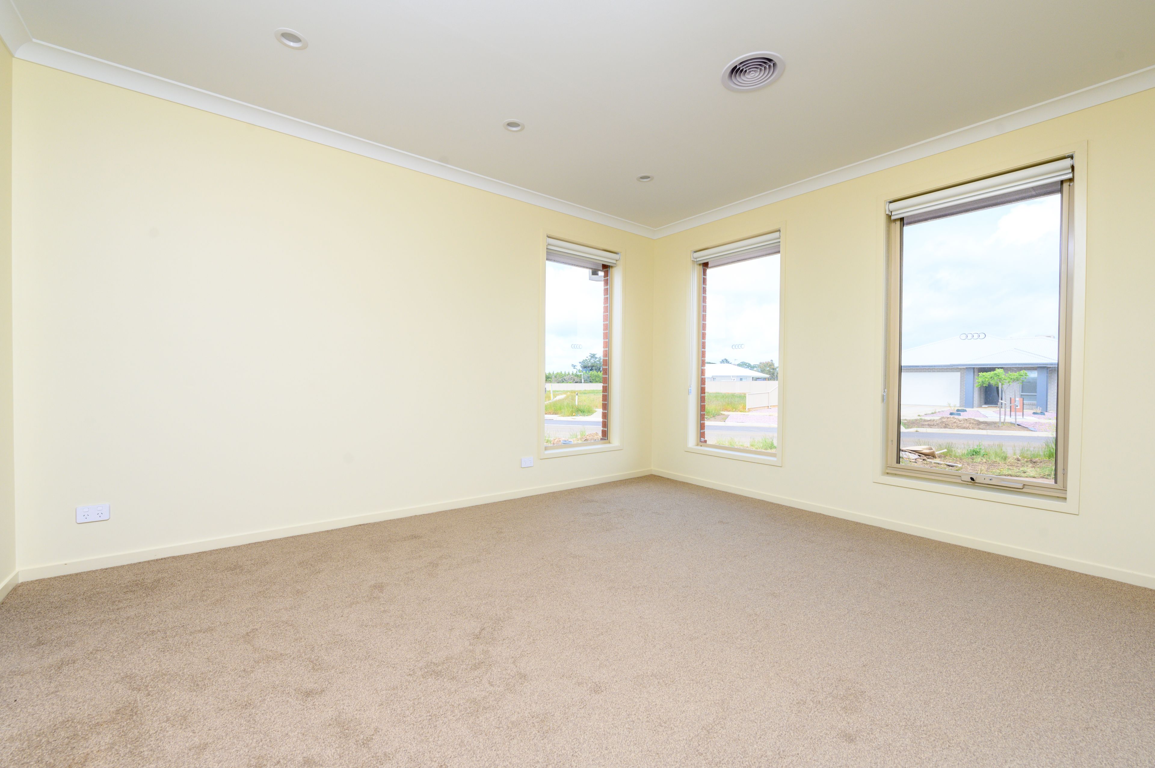 13 Dumenils Way, Delacombe, VIC 3356