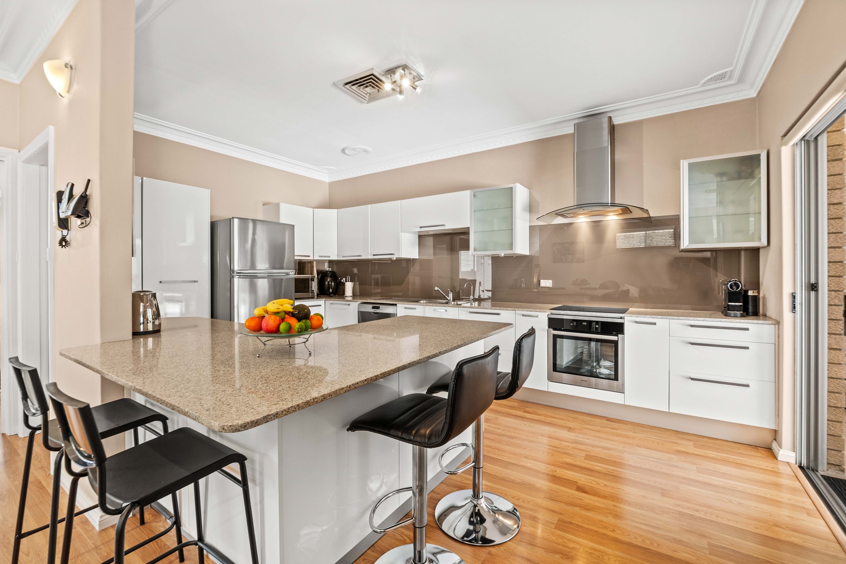 83 Curtin Avenue, Wahroonga, NSW 2076