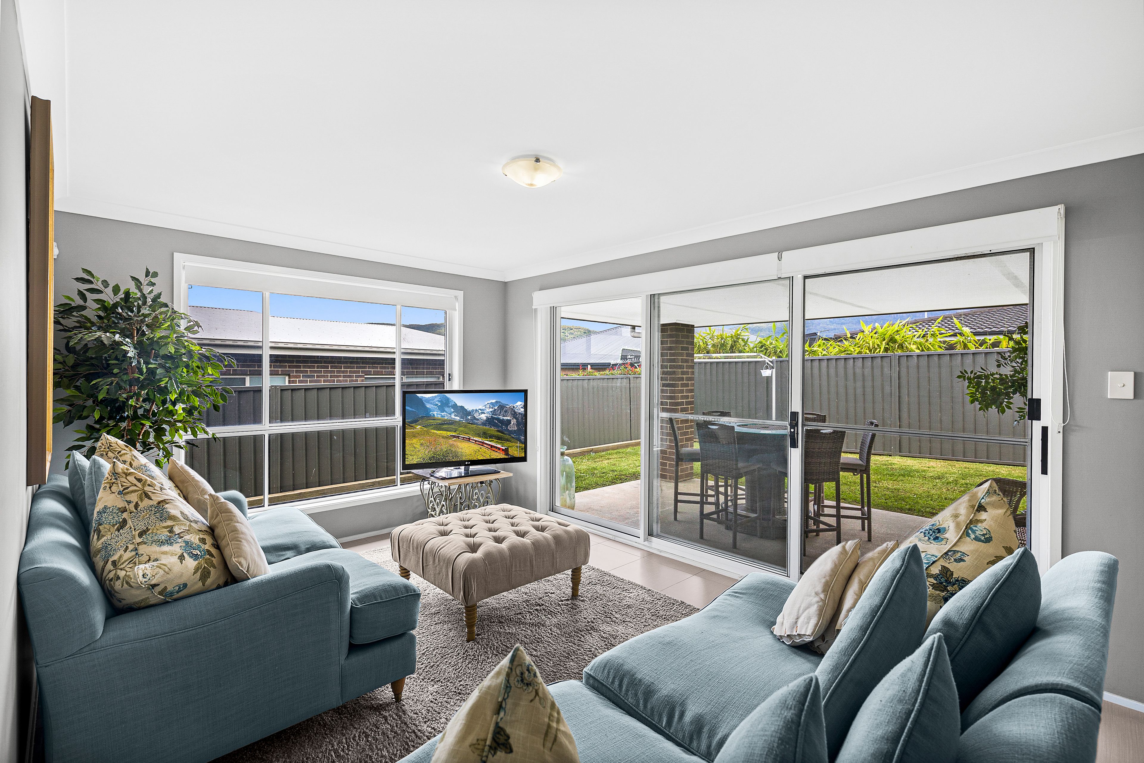 17 Scanlon Street, Calderwood, NSW 2527