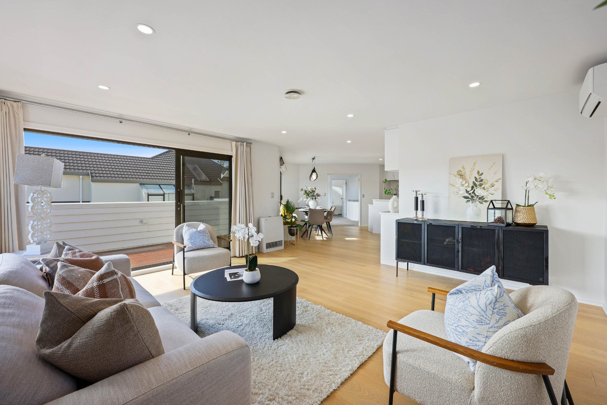 2/30 Eastern Beach Road, Bucklands Beach, Manukau City