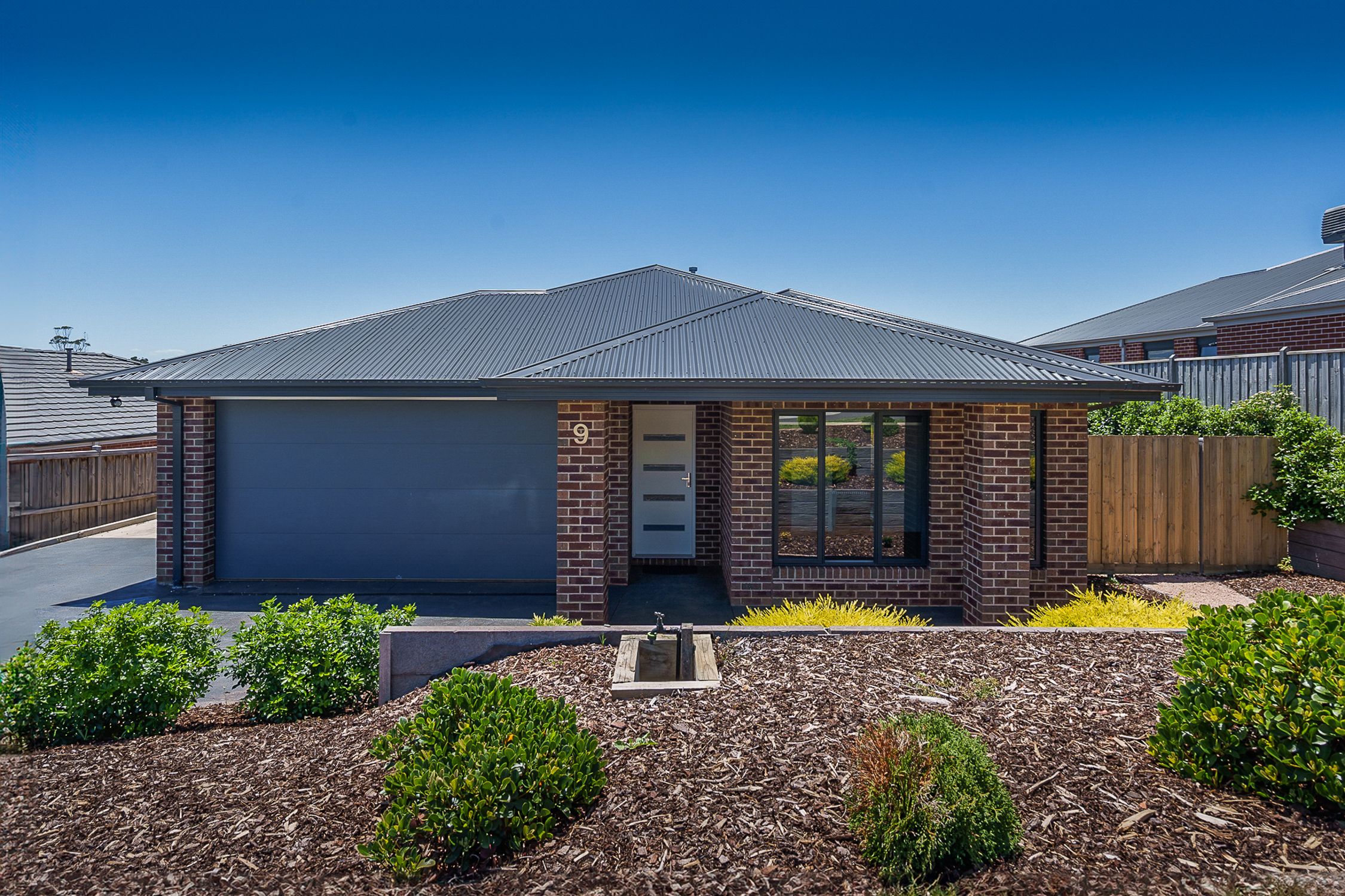 9 Wiltons Crescent — photo from Ray White Pakenham