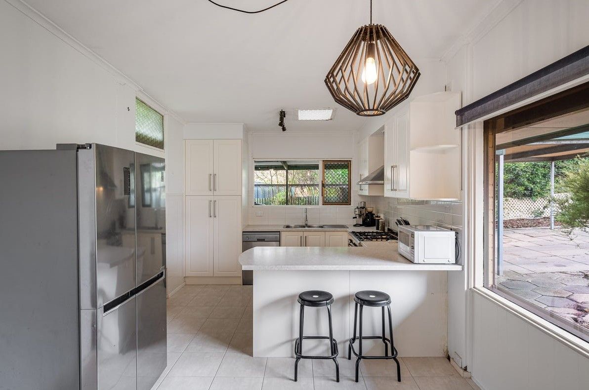 20 Rowe Street, Para Hills, SA 5096