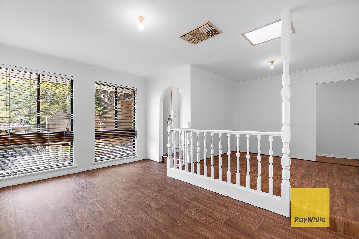 7 Irwin Close — photo 11 of 18