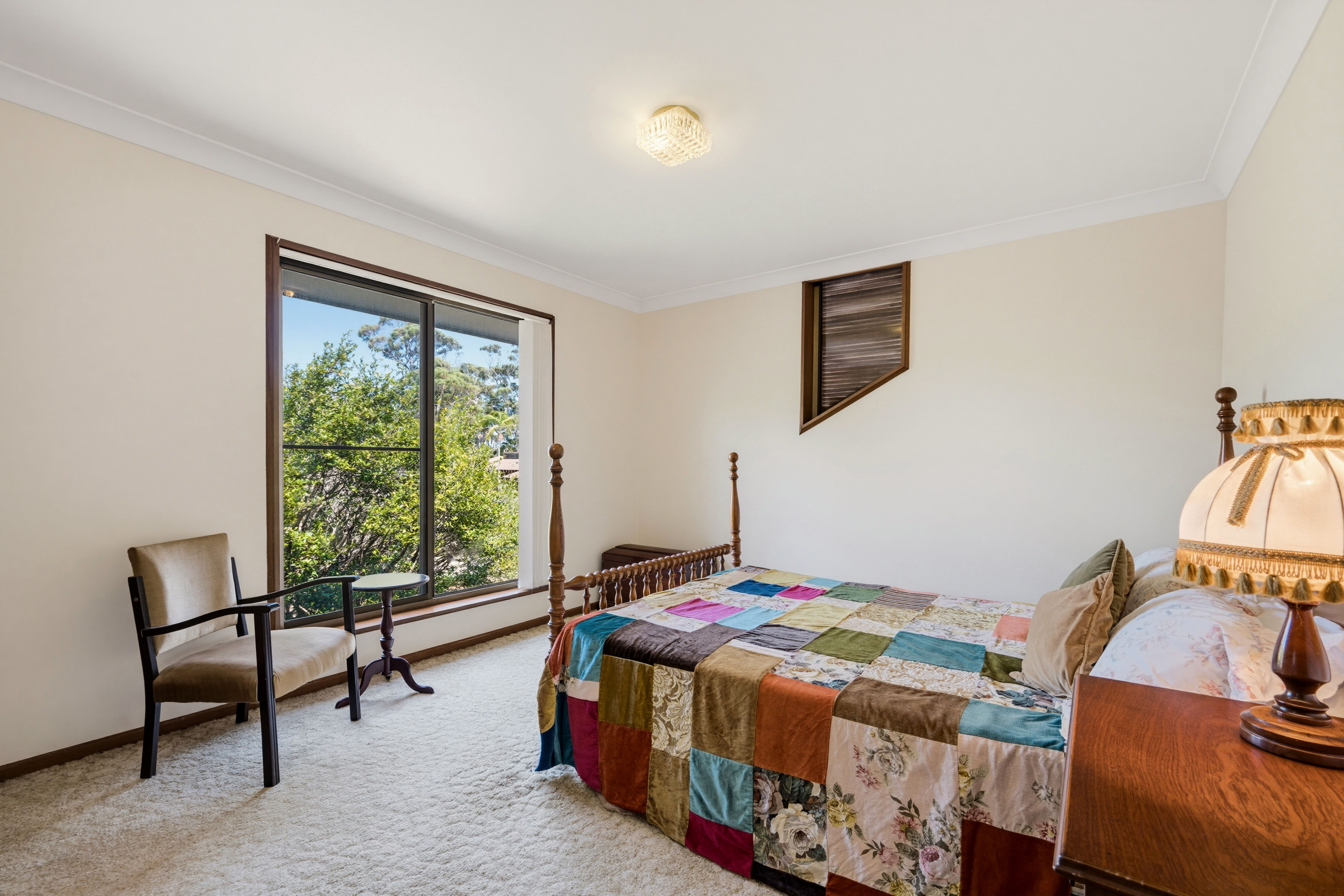 10 Kadina Crescent — photo 13 of 22
