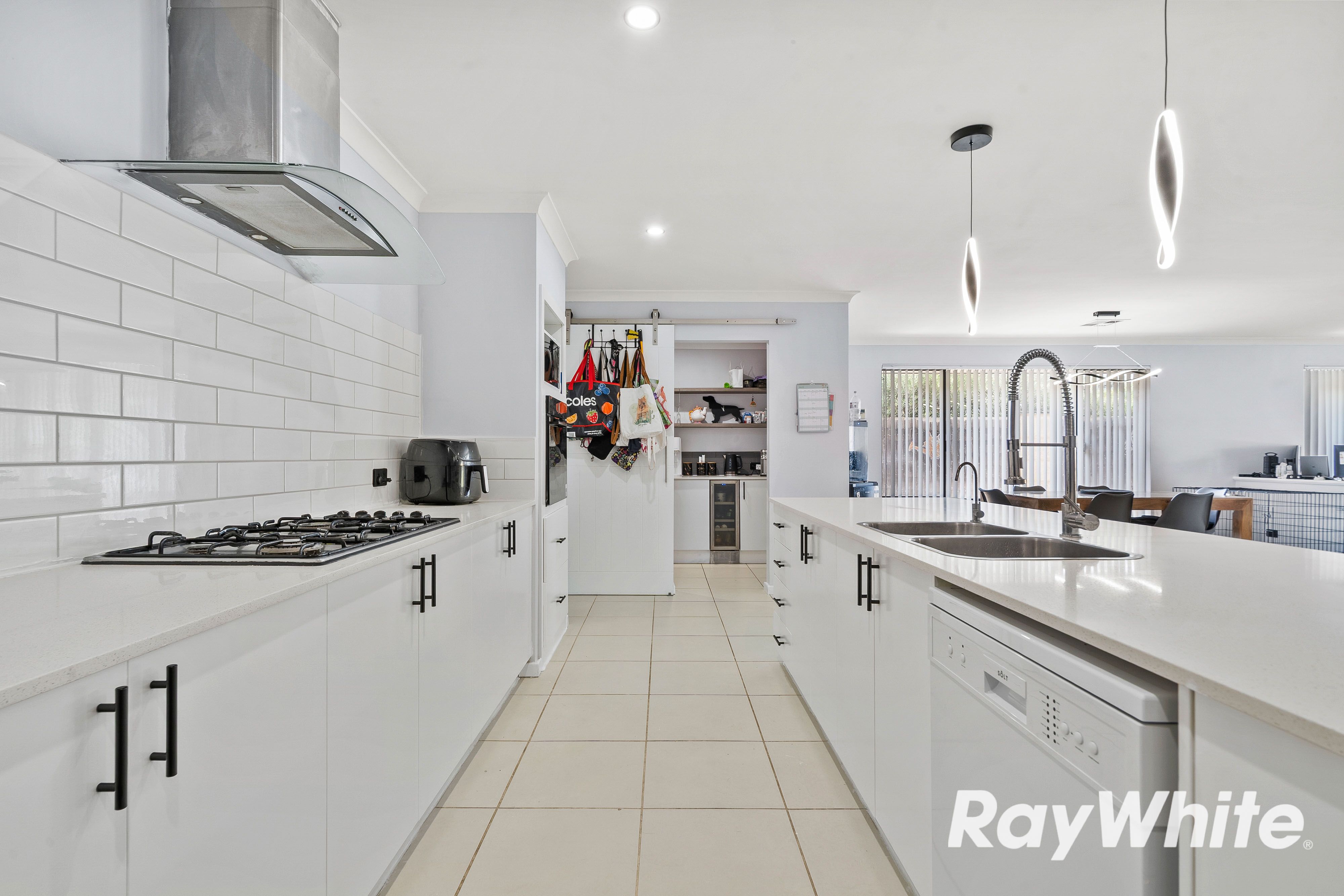 25 Frenchmans Crescent, Secret Harbour, WA 6173