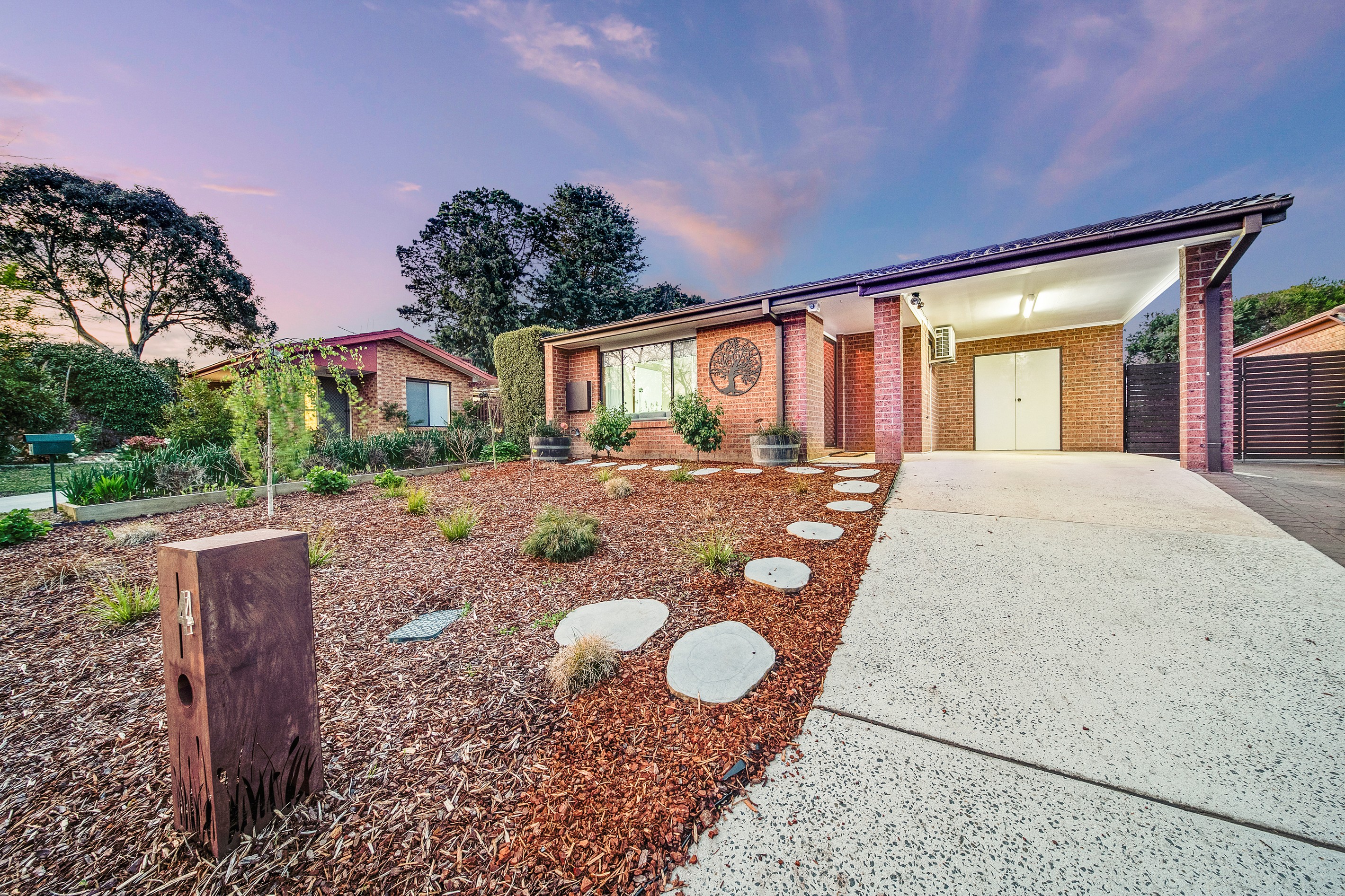 4 Simons Close, McKellar, ACT 2617