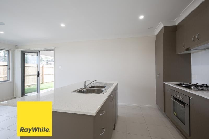 5a Chandon Court, Hillcrest, QLD 4118