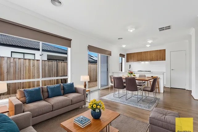 3 Midmar Terrace, THORNHILL PARK, VIC 3335