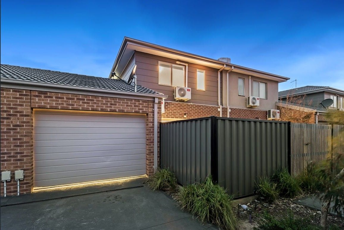 18 Ryrie Grove — photo 10 of 12