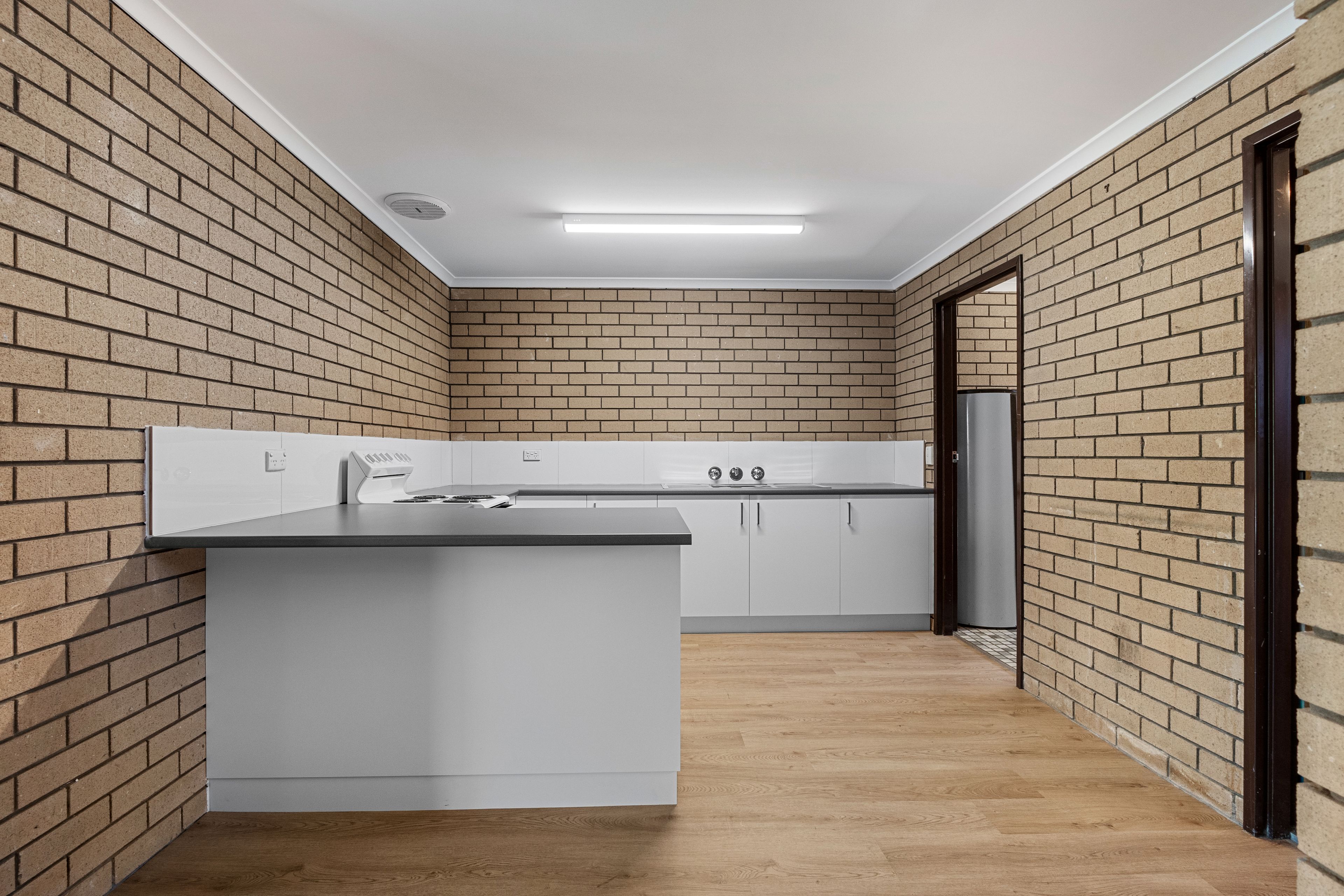 604 Hague Street, Lavington NSW 2641