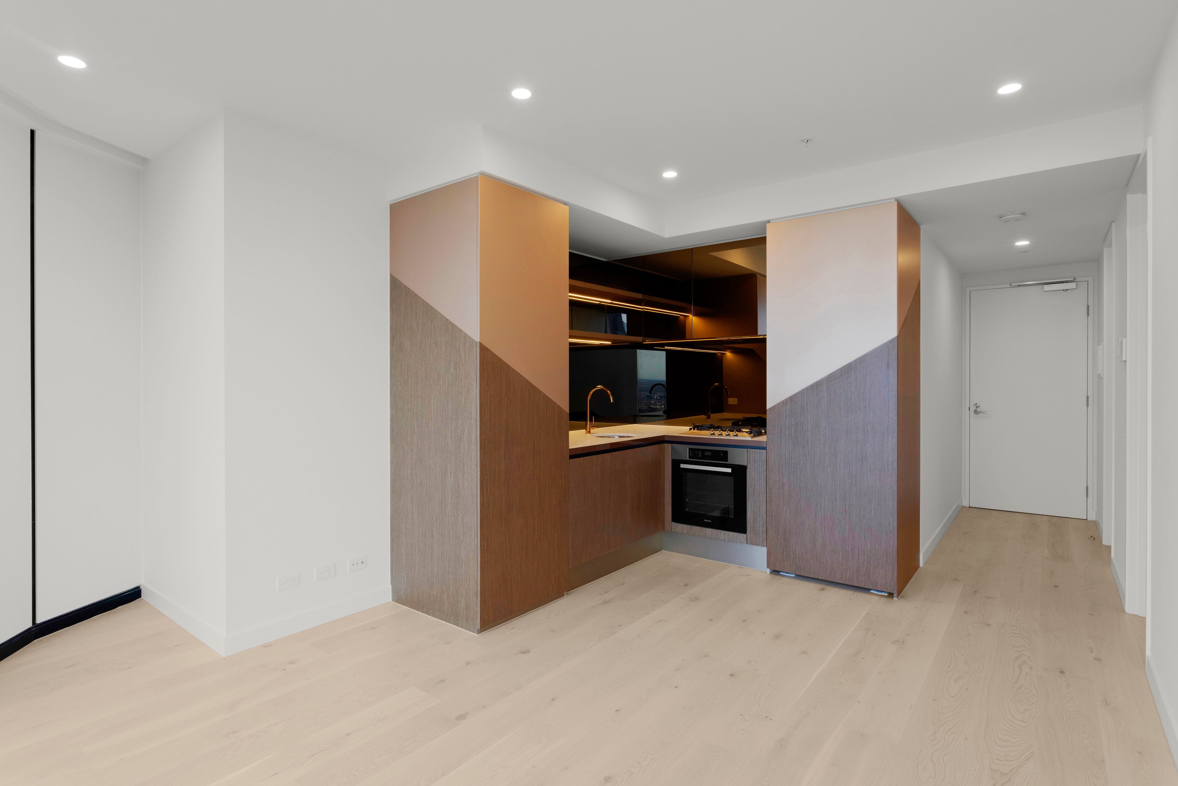 6410/138 Spencer Street — photo from Ray White Carnegie