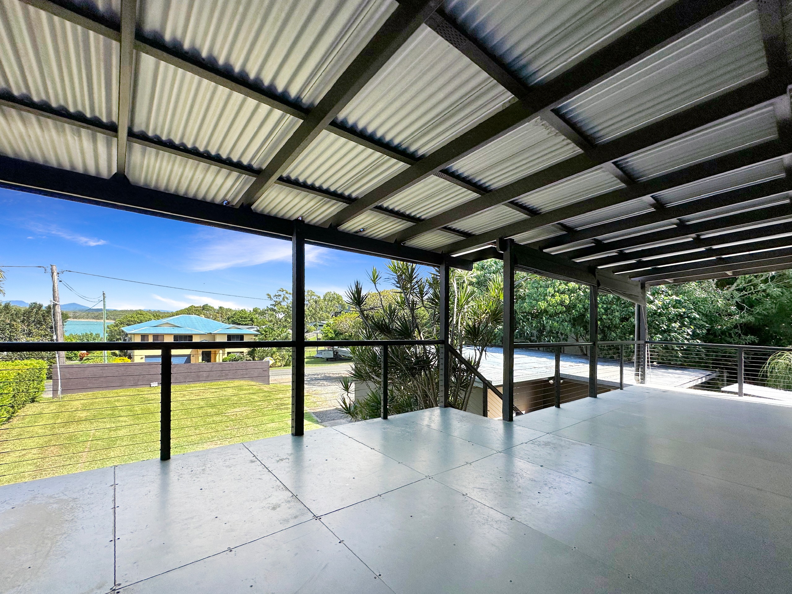 24 Sarina Beach Road, Sarina Beach, QLD 4737