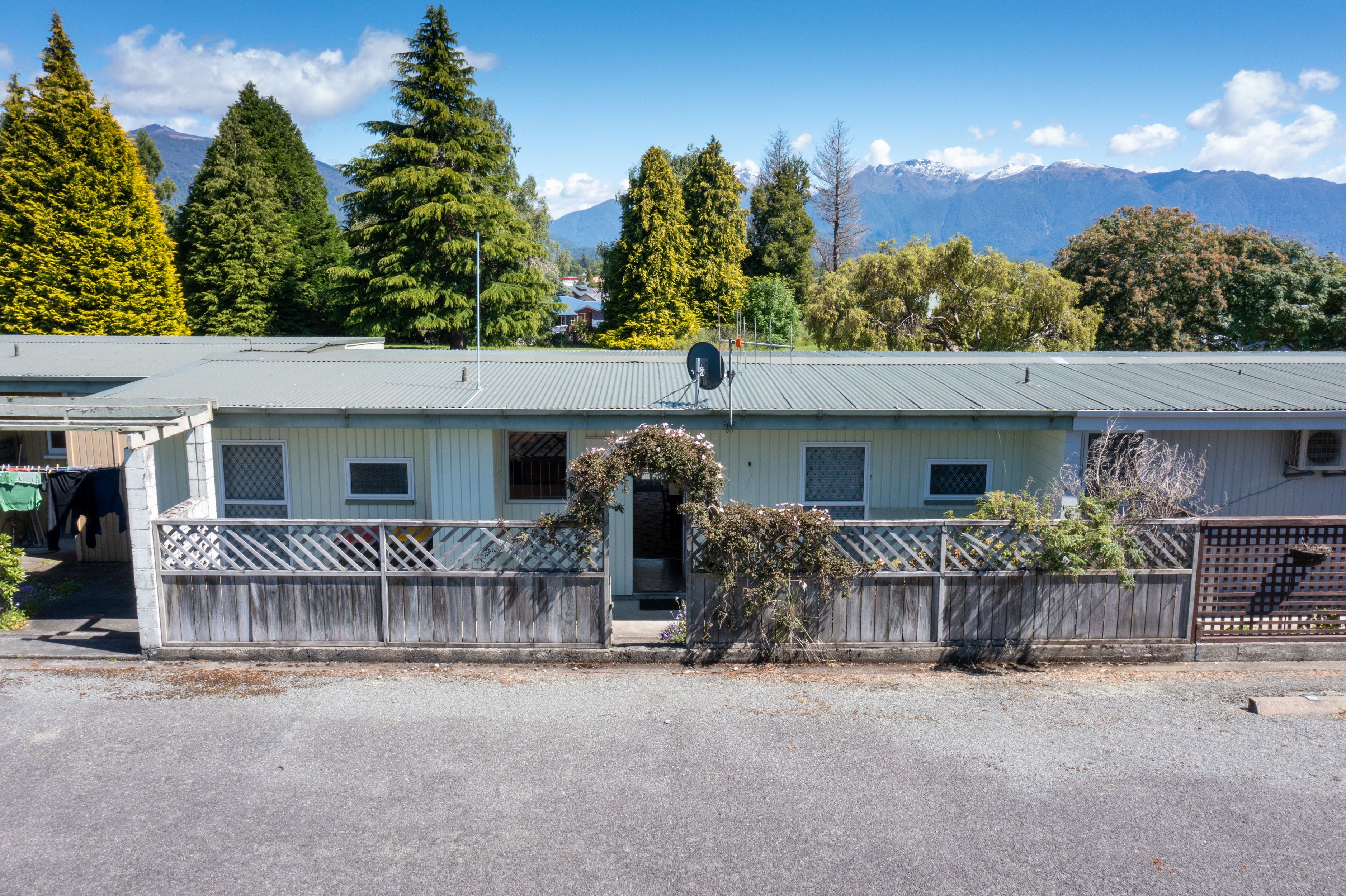 15 Burnby Place, Te Anau, Southland District 9600 Sold House Ray