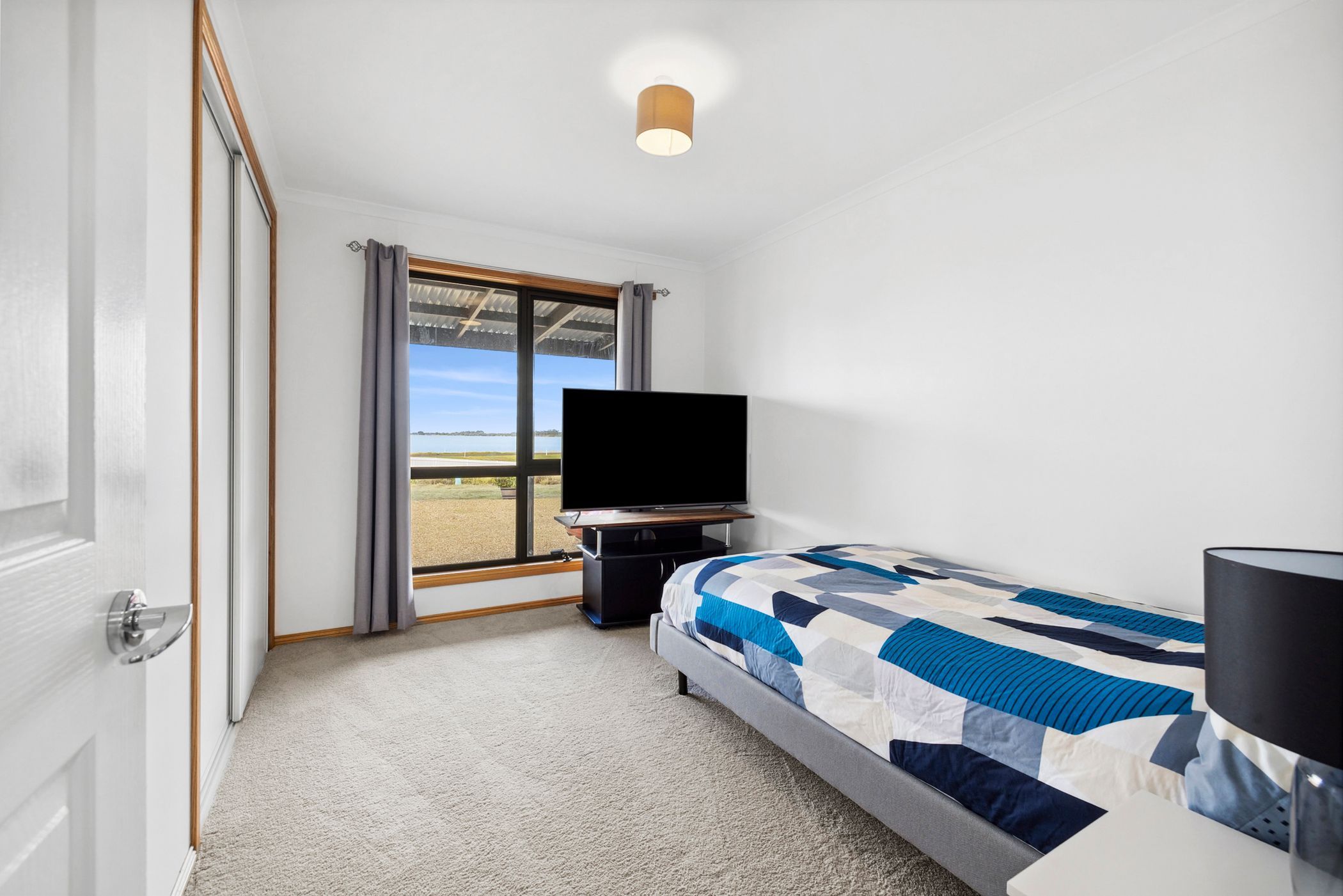 15 Frontage Road, Lake Bolac, VIC 3351 House for Sale Ray White Ararat