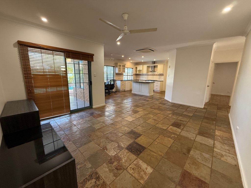 16 Haddon Way, Nickol, WA 6714