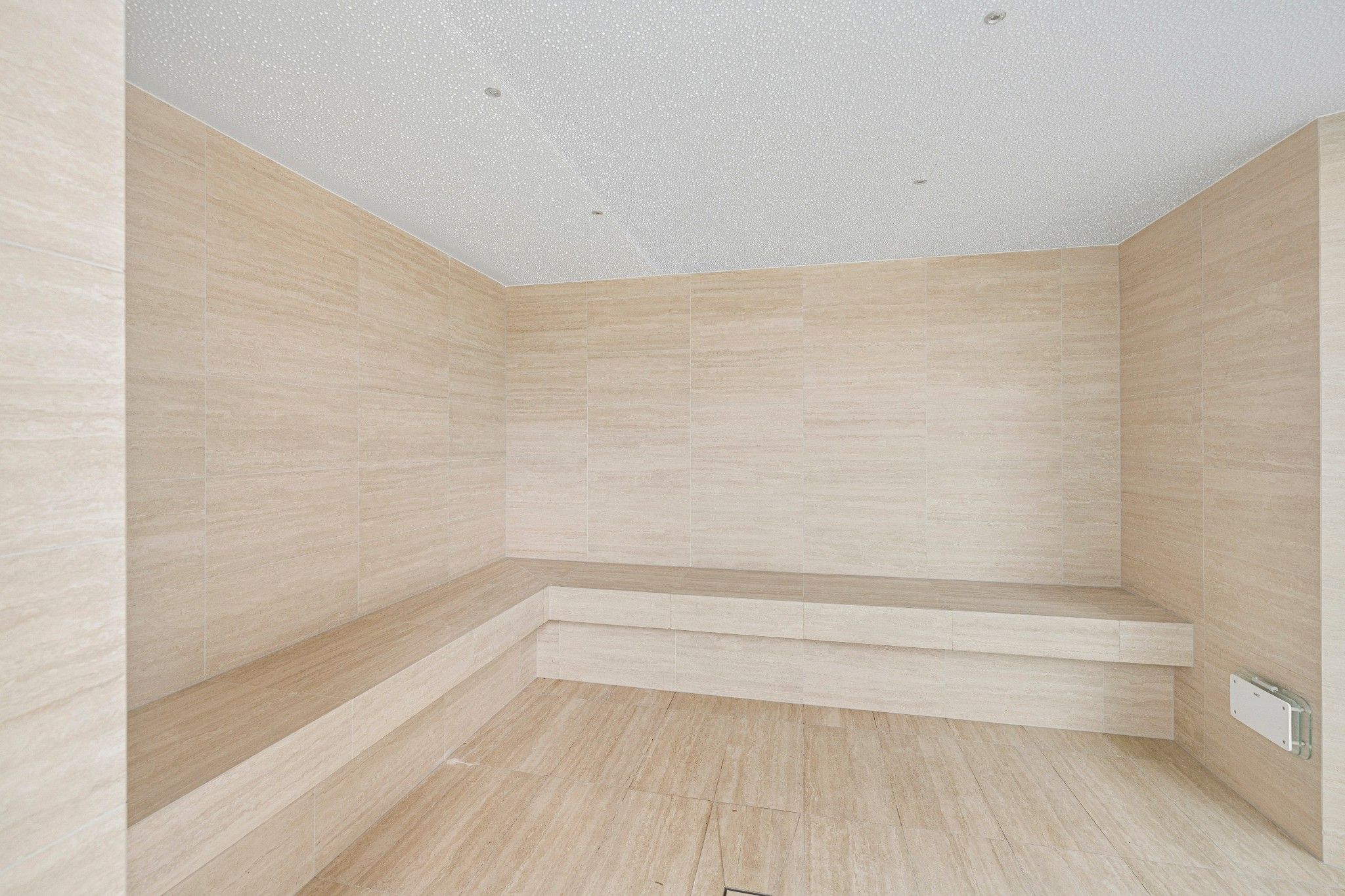 11104/116 Laver Drive — photo 30 of 30