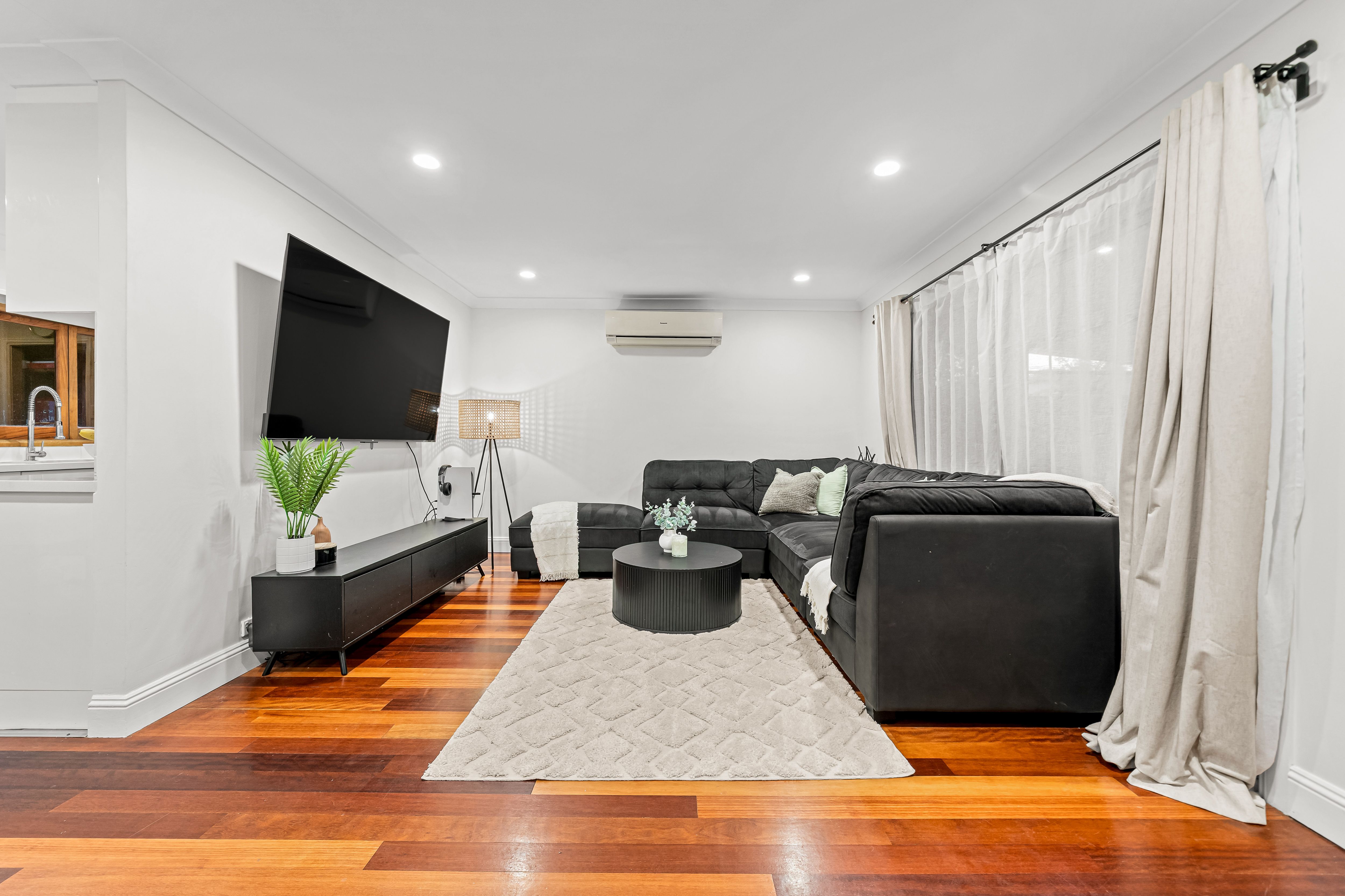 54 Devon Street — photo 4 of 30
